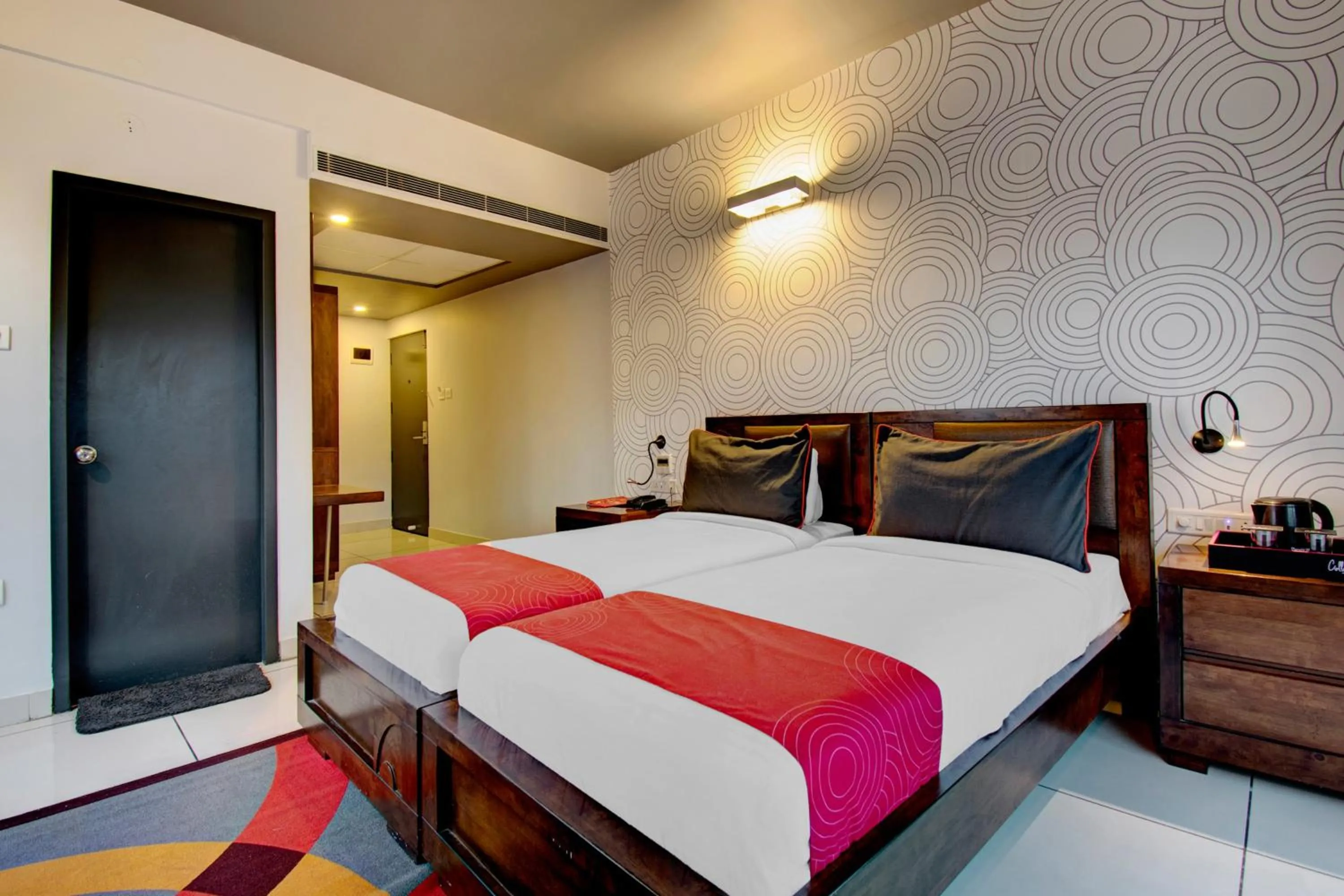 Bedroom, Bed in Super Townhouse Ulsoor