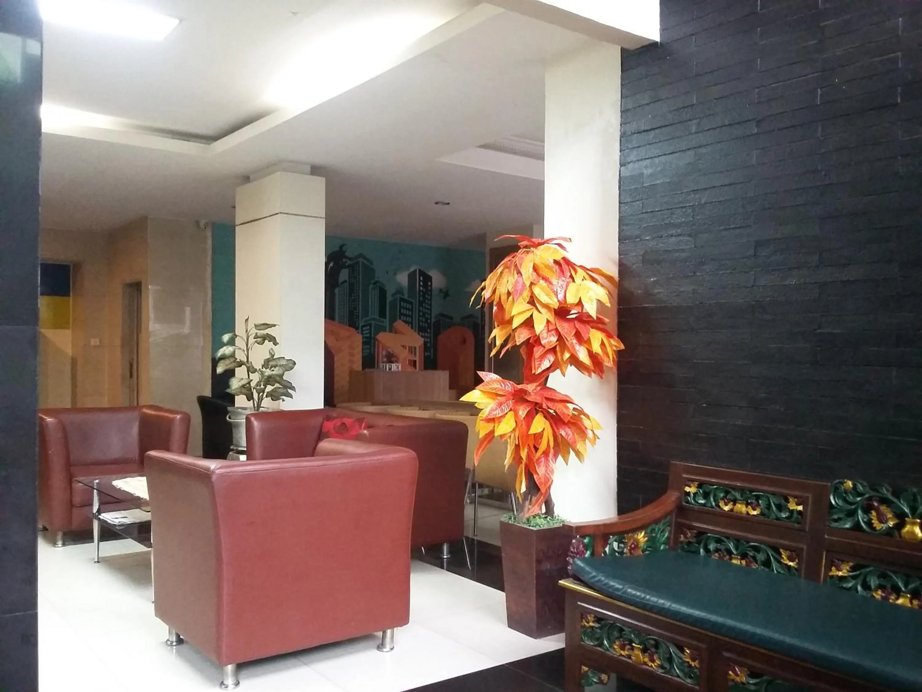 Lobby or reception in RedDoorz At Hotel Arimbi Dewi Sartika Baru