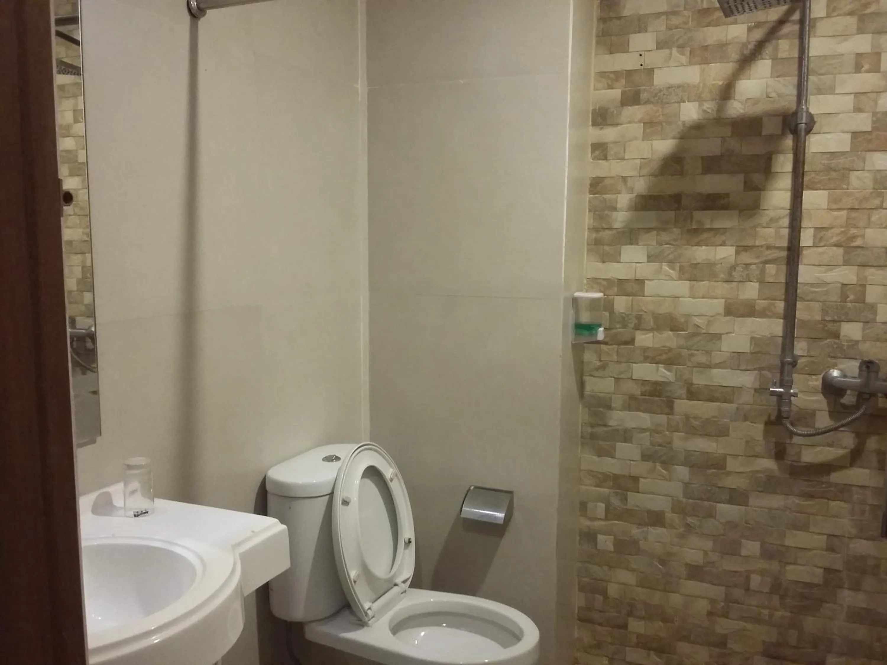 RedDoorz At Hotel Arimbi Dewi Sartika Baru