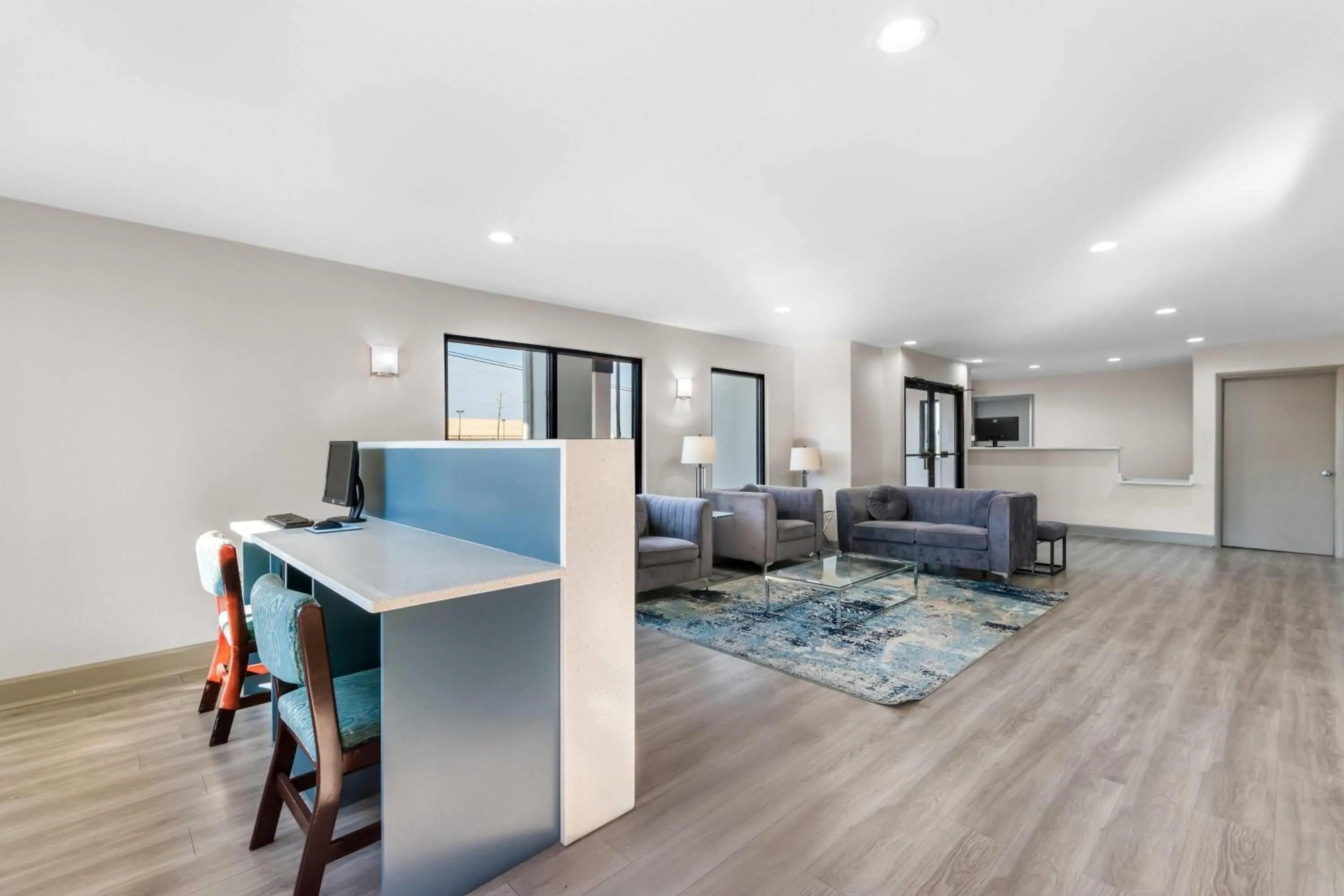 Lobby or reception in Days Inn by Wyndham Enterprise