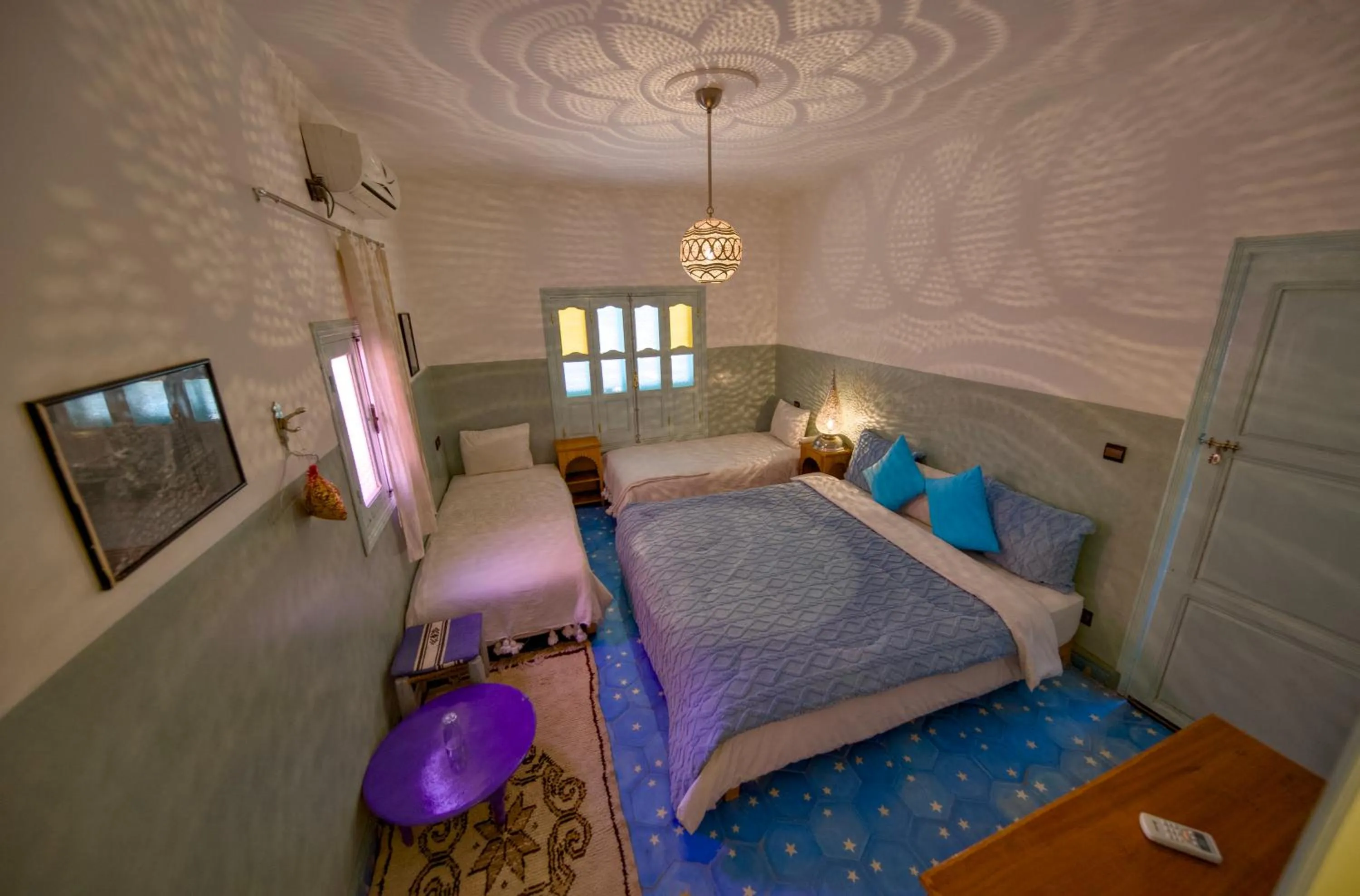 Bed in Maison d'hôtes Dar Farhana