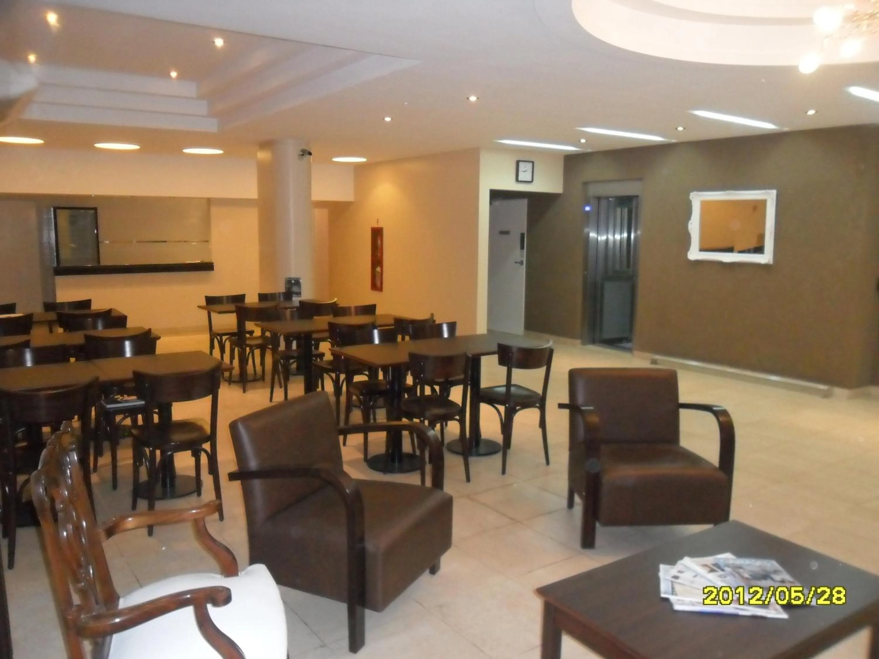 Lobby or reception in Destino Real Hotel