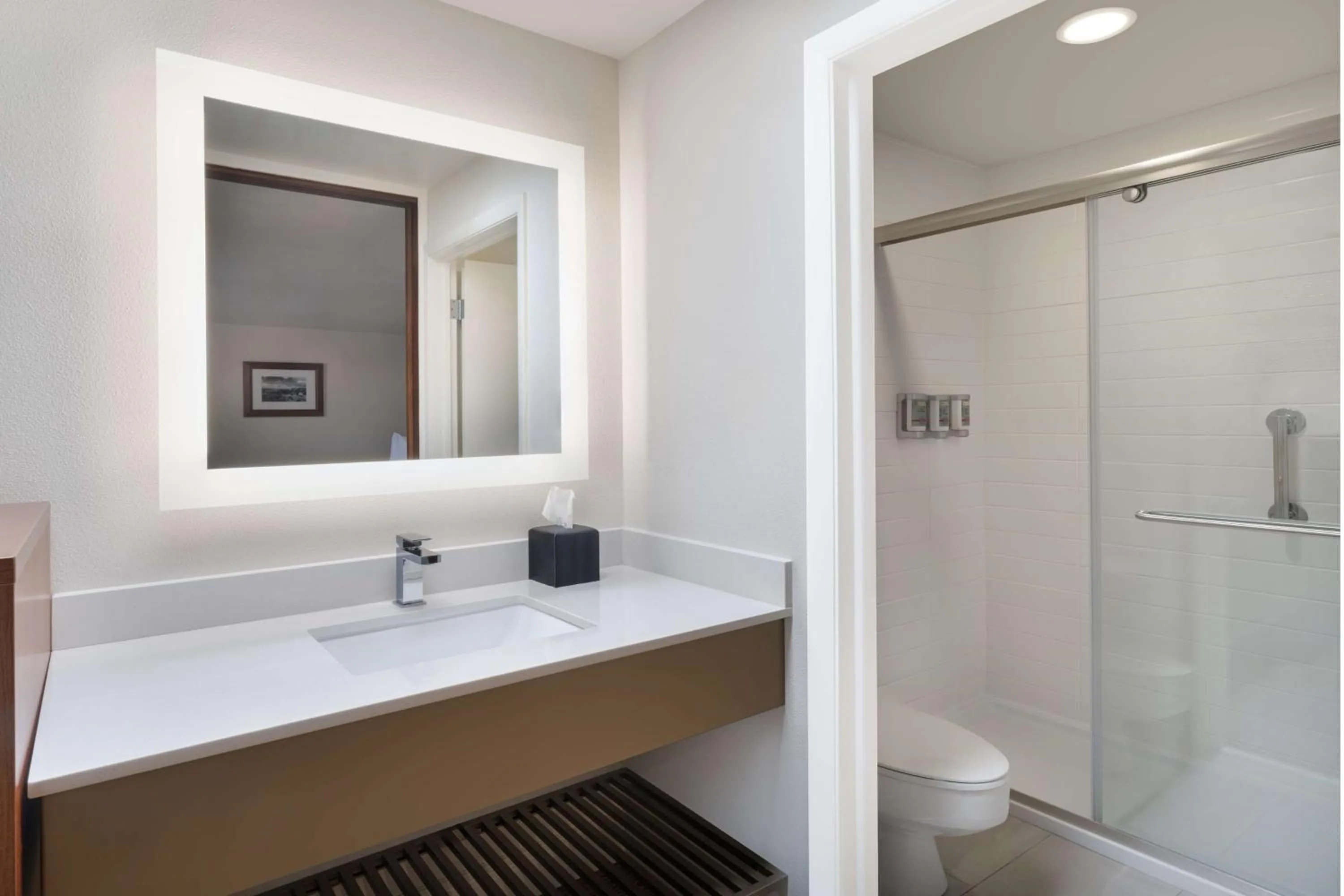 Bathroom in Best Western Red Hills