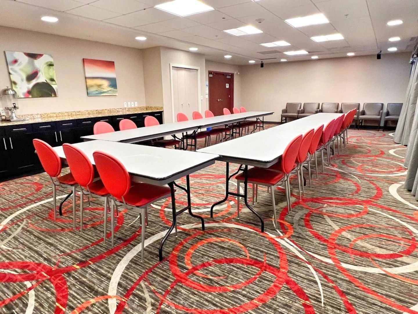 Meeting/conference room in Chateau Inn & Suites Bonnyville