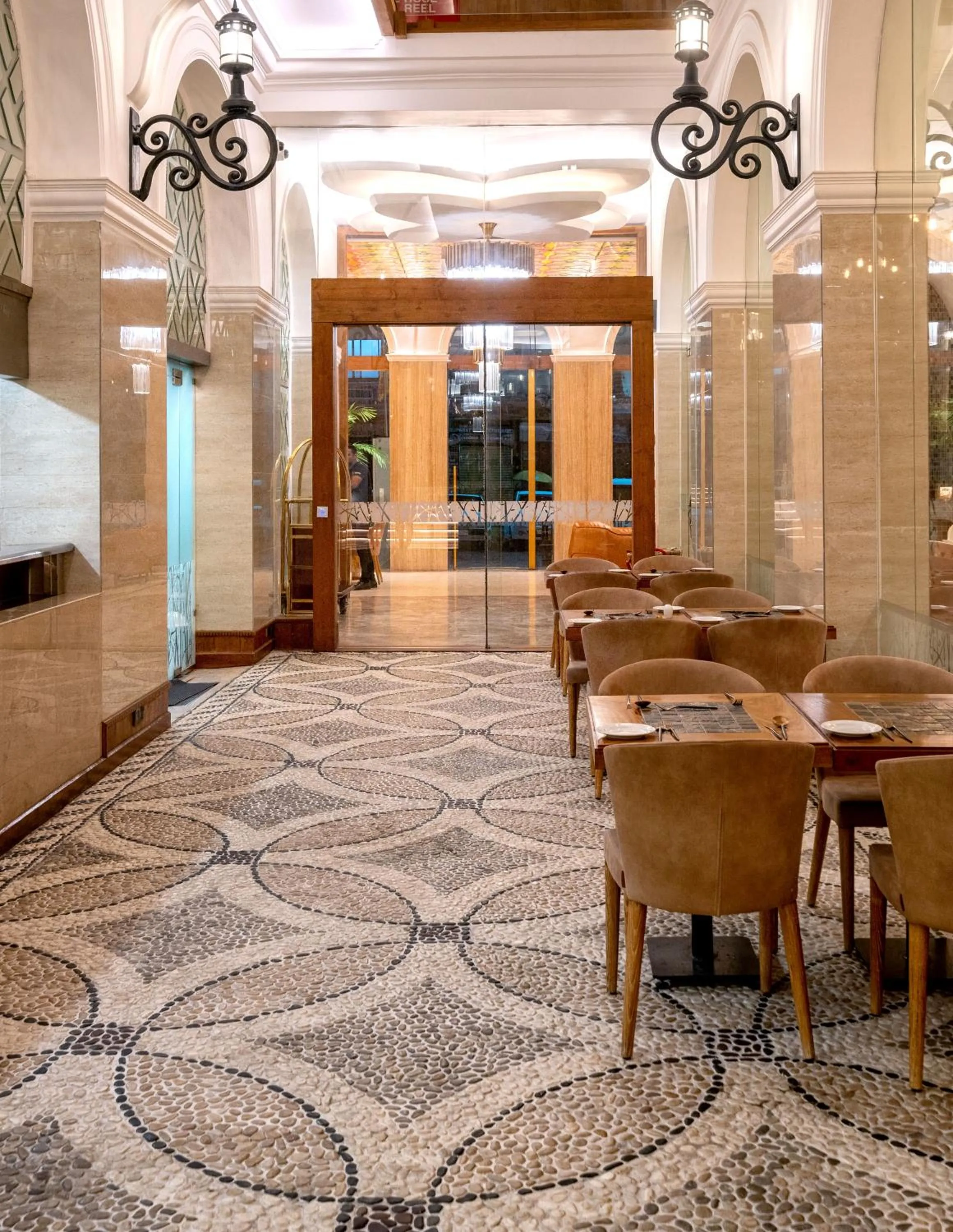 Restaurant/places to eat in The Radh Hotel