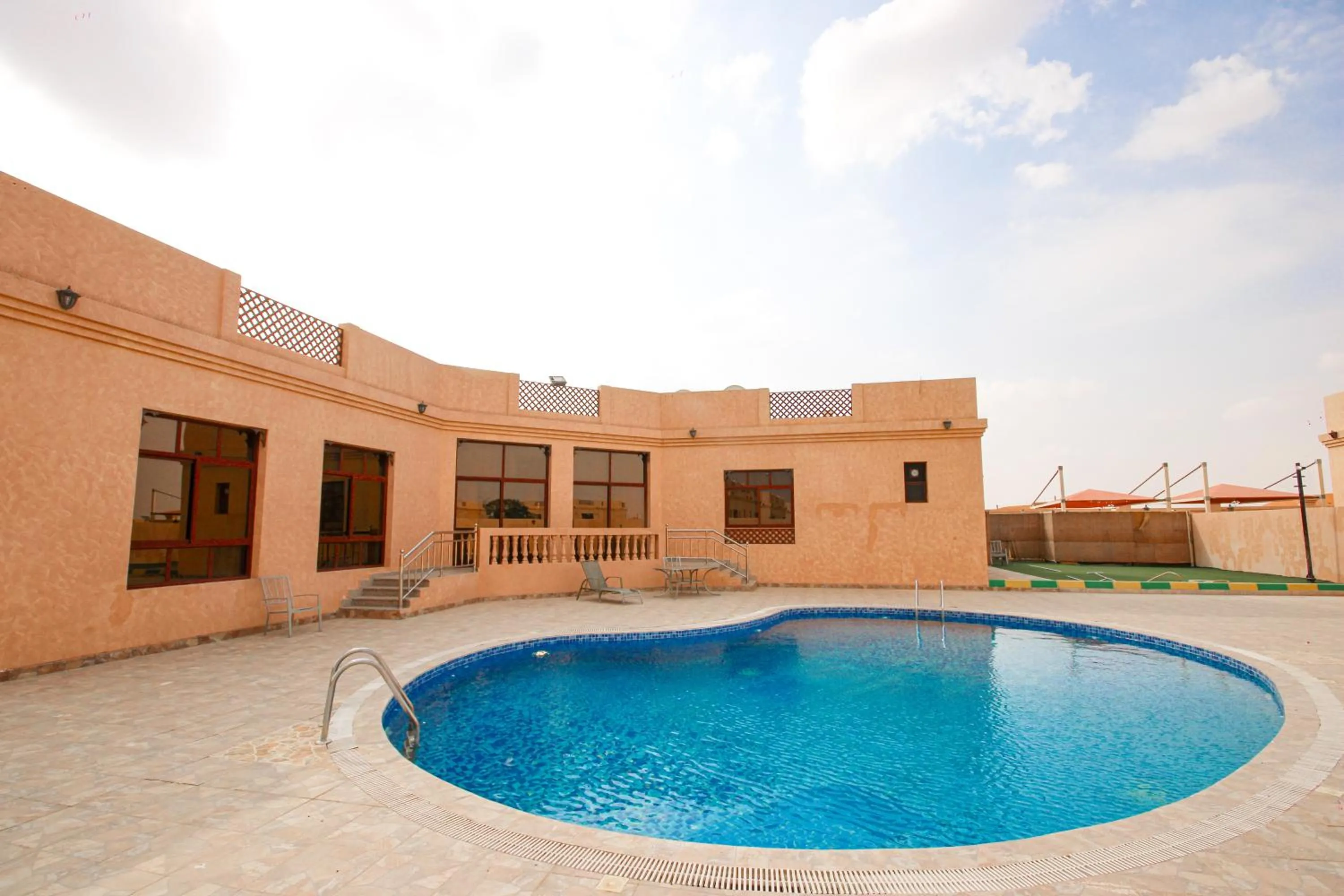 Swimming pool in Al Bada Hotel and Resort
