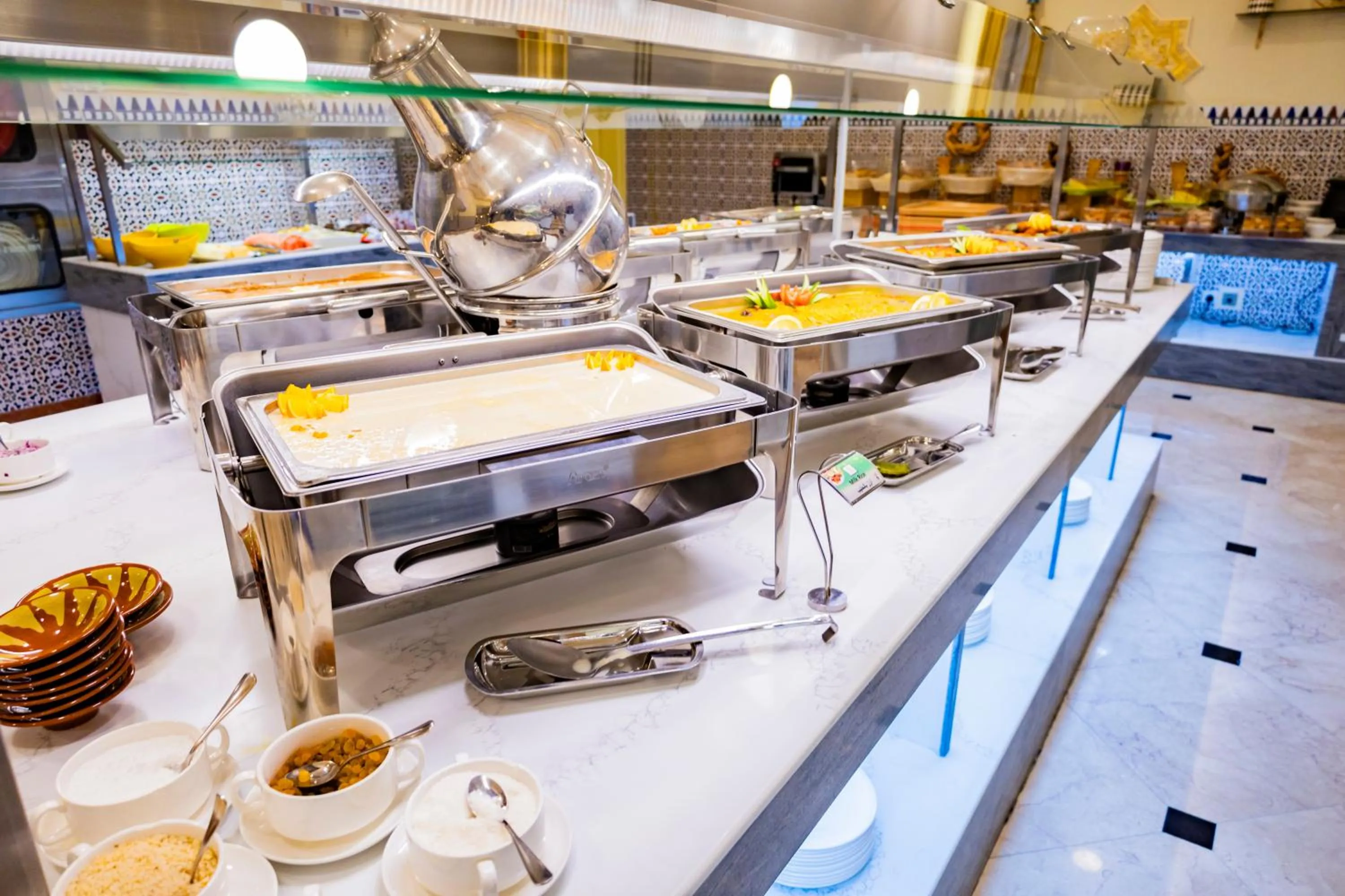 Restaurant/places to eat in Al Ritz Al Madinah