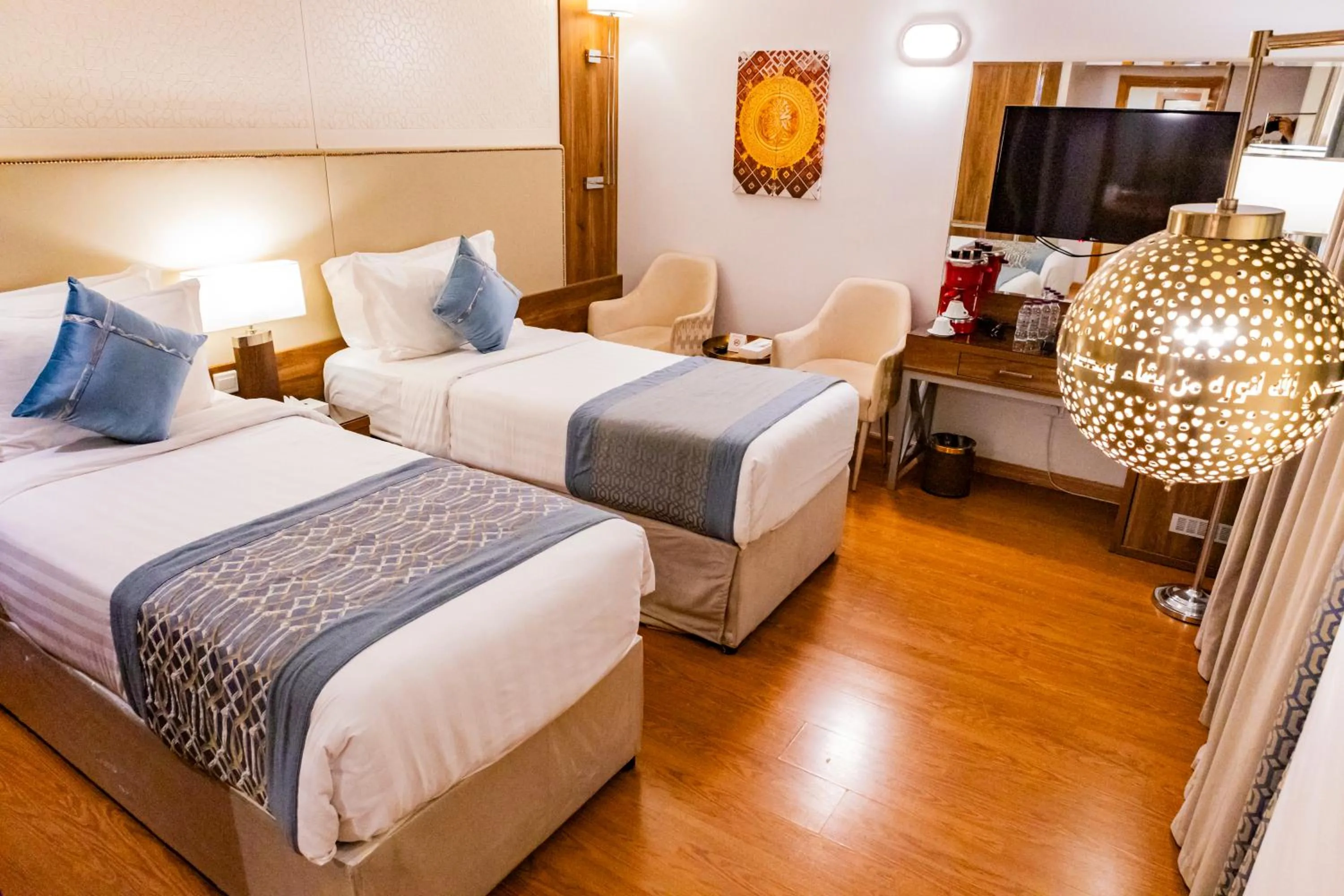 Photo of the whole room, Bed in Al Ritz Al Madinah