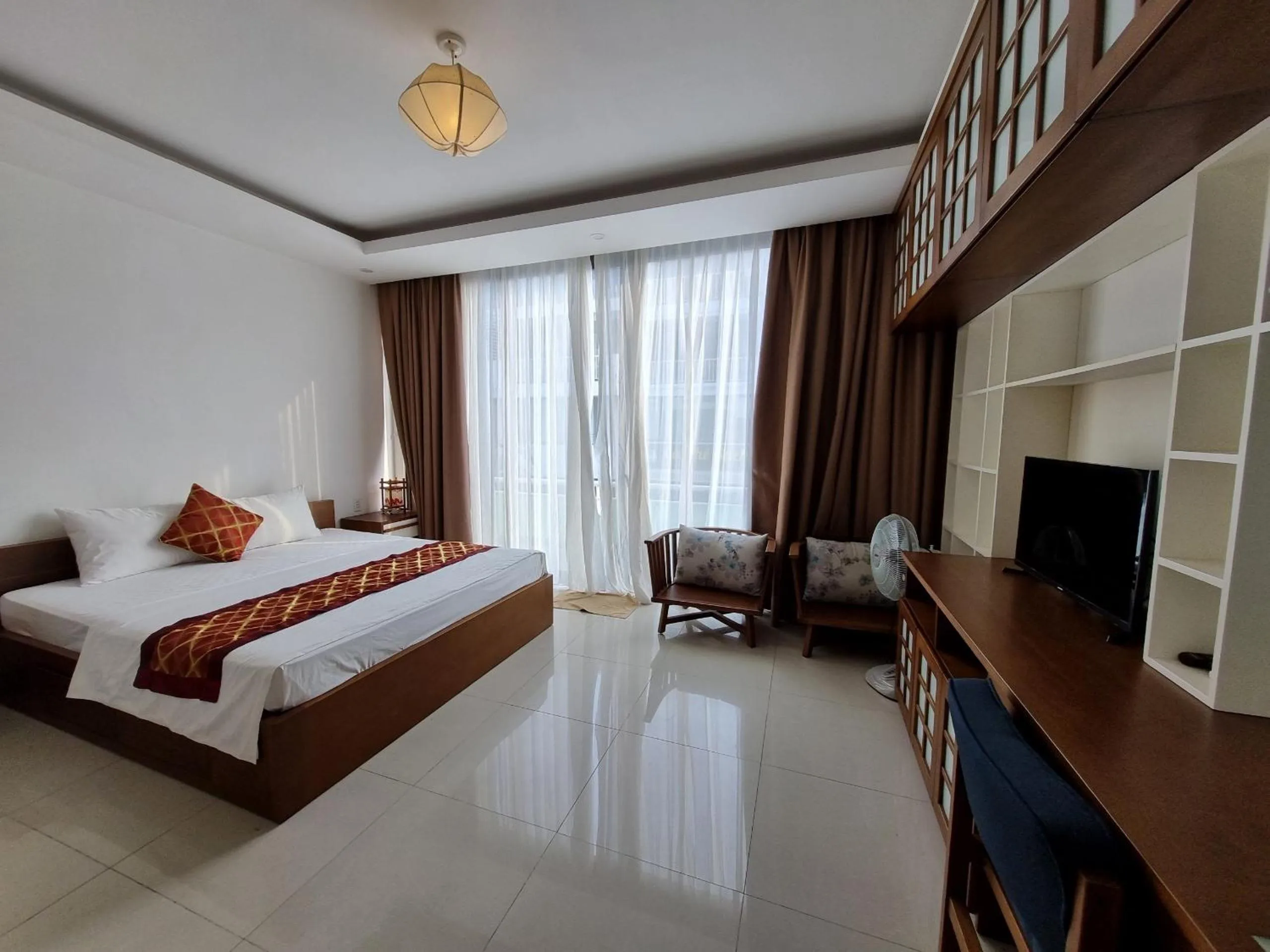 Bed in Halong And Me