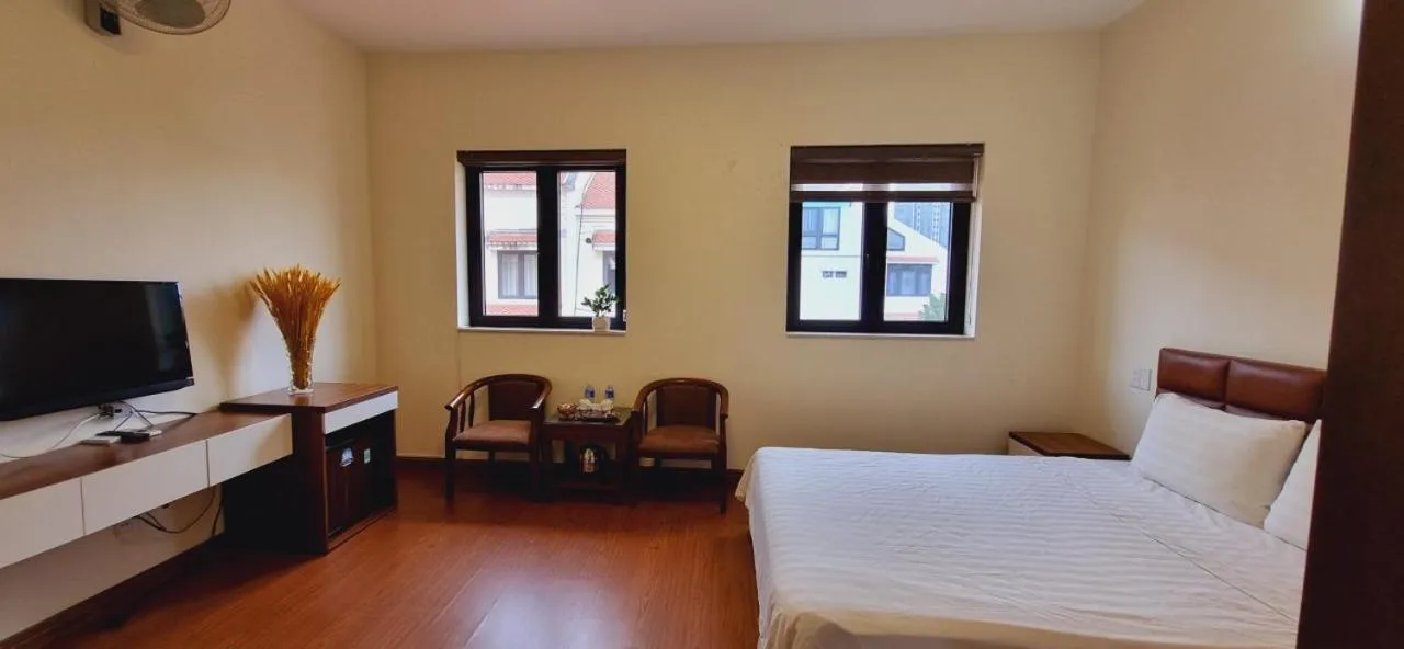 Bed in Halong And Me