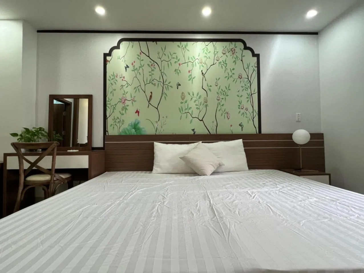 Bed in Halong And Me