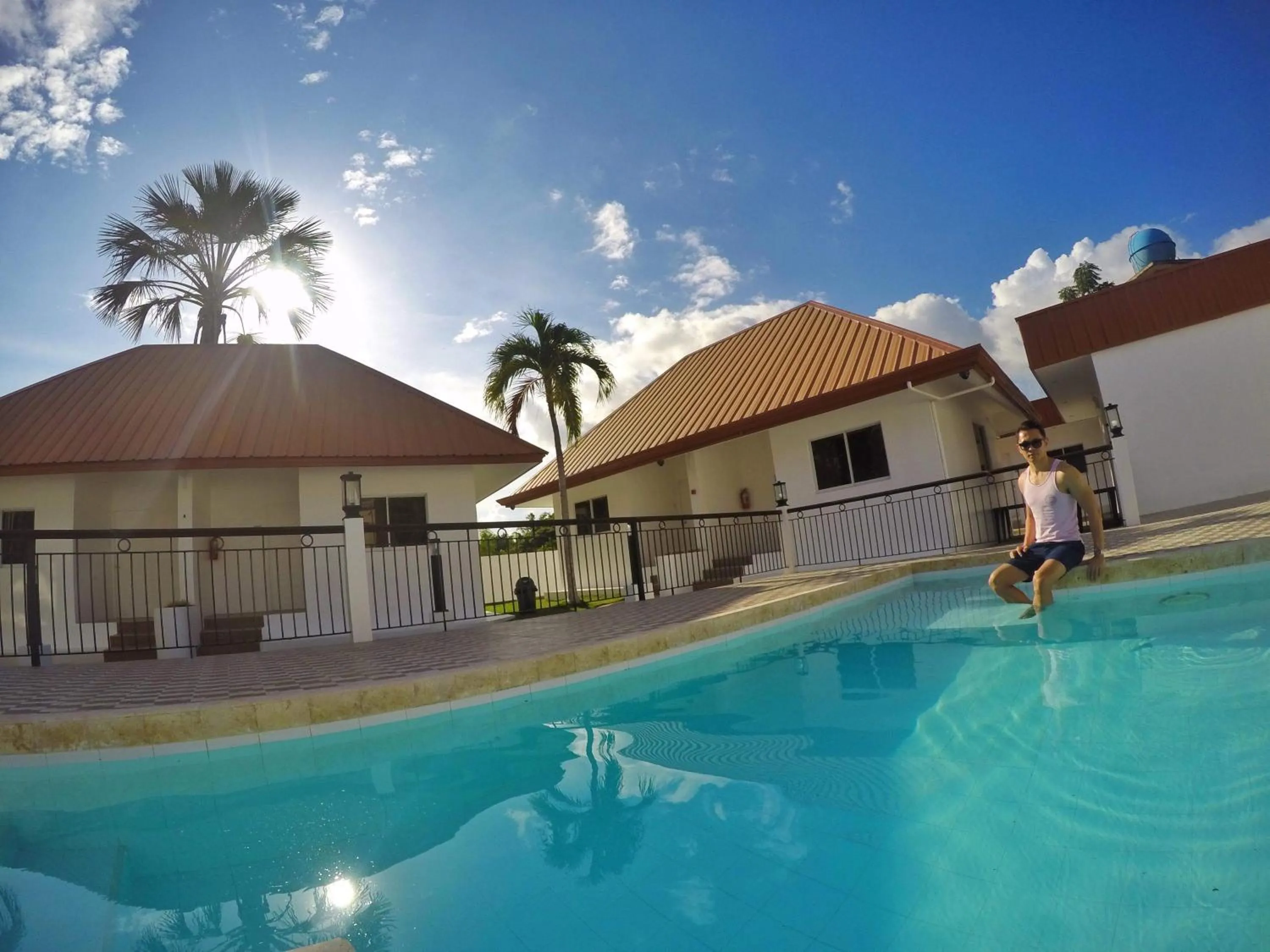 Heartland Hotel Serviced Rooms & Apartments.