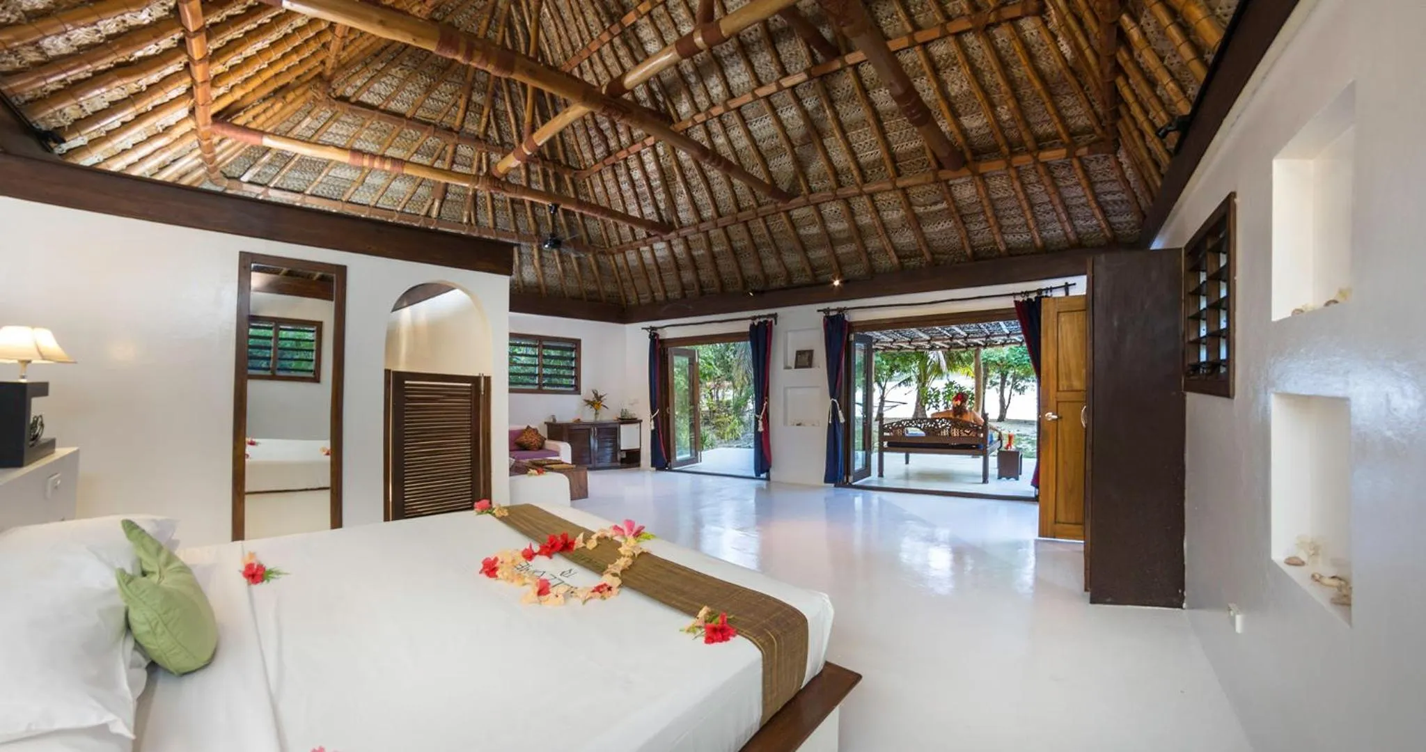 Bed in Navutu Stars Resort