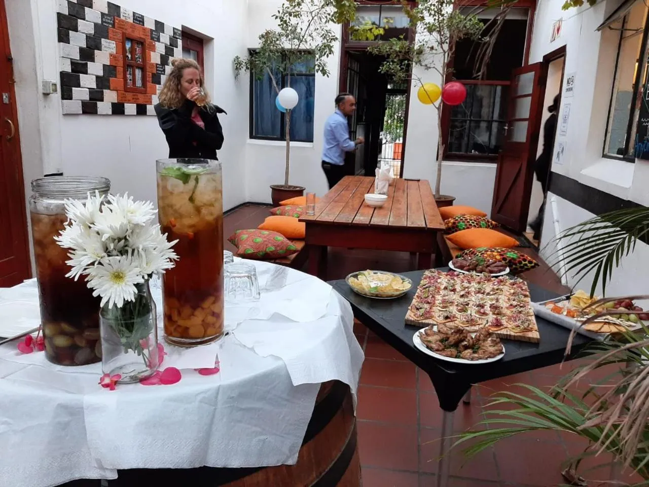 Entertainment in Zebra Crossing Backpacker