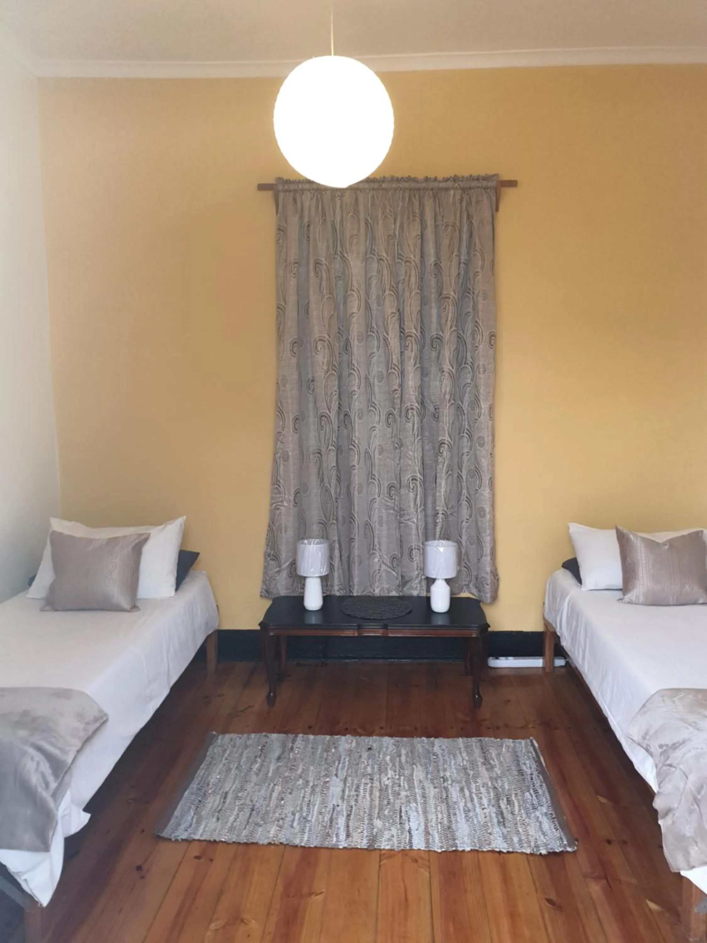 Bedroom, Bed in Zebra Crossing Backpacker