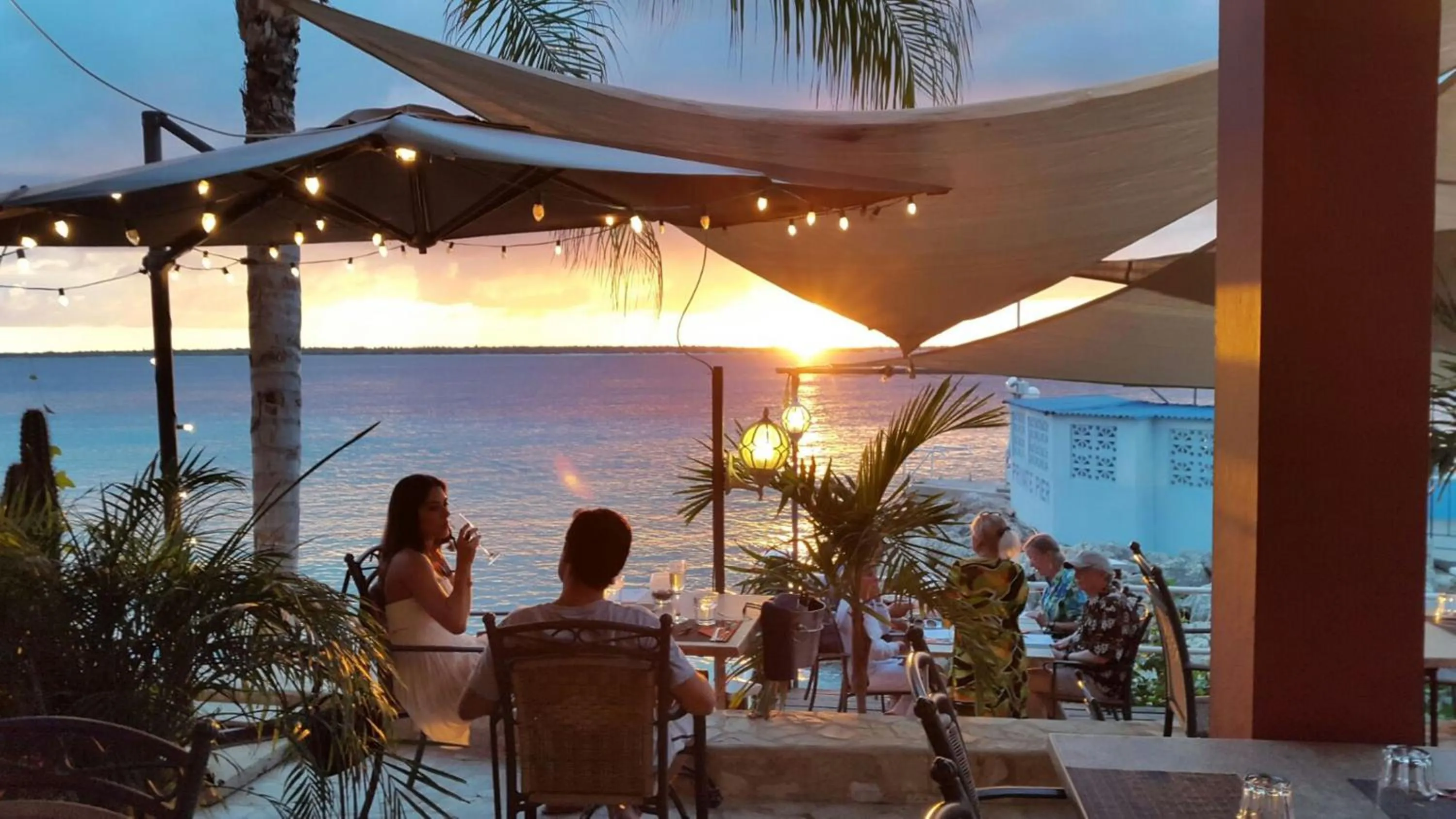 Restaurant/places to eat in Sand Dollar Bonaire