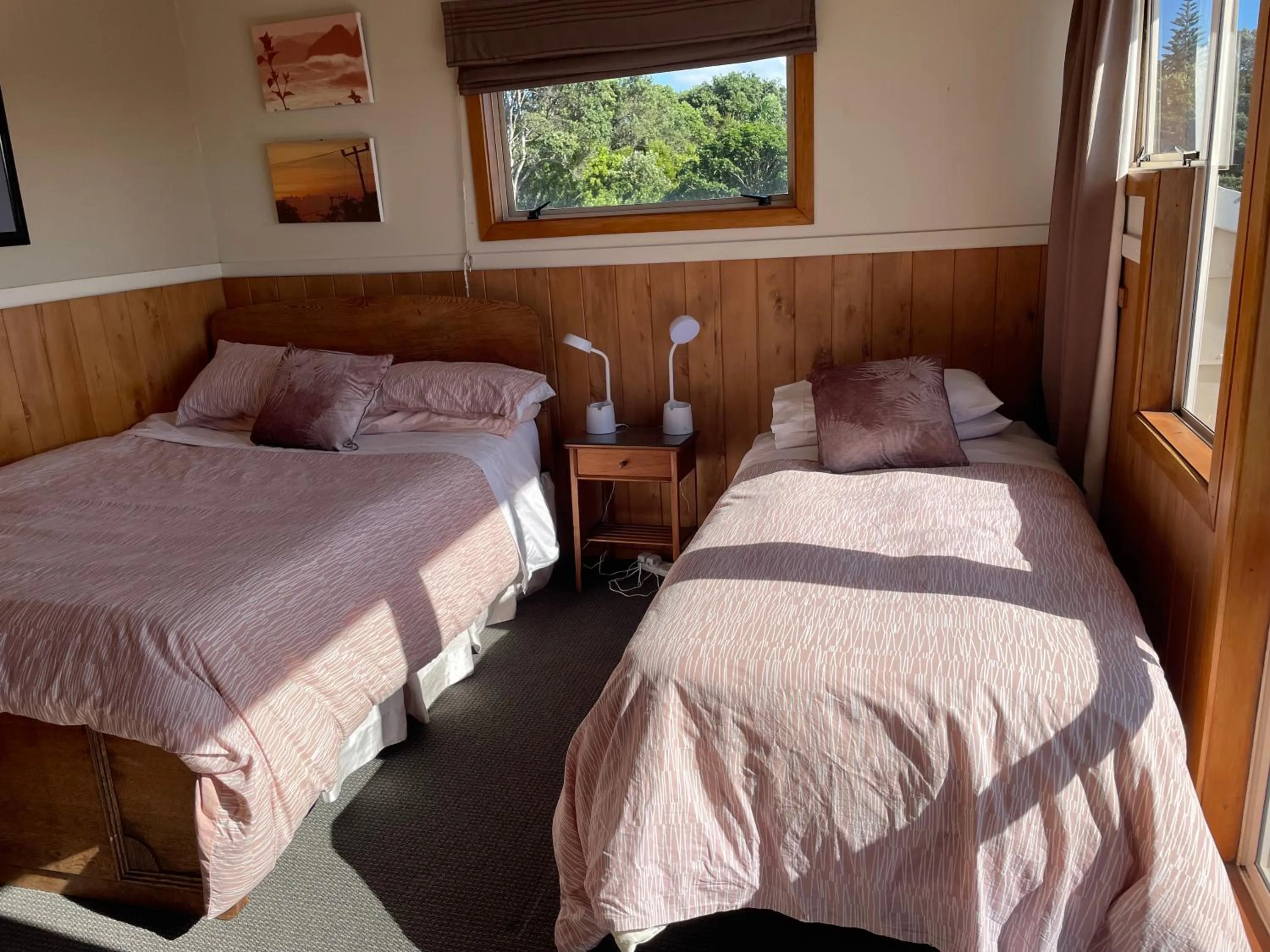 Bed in 49 on Jans Beach Break