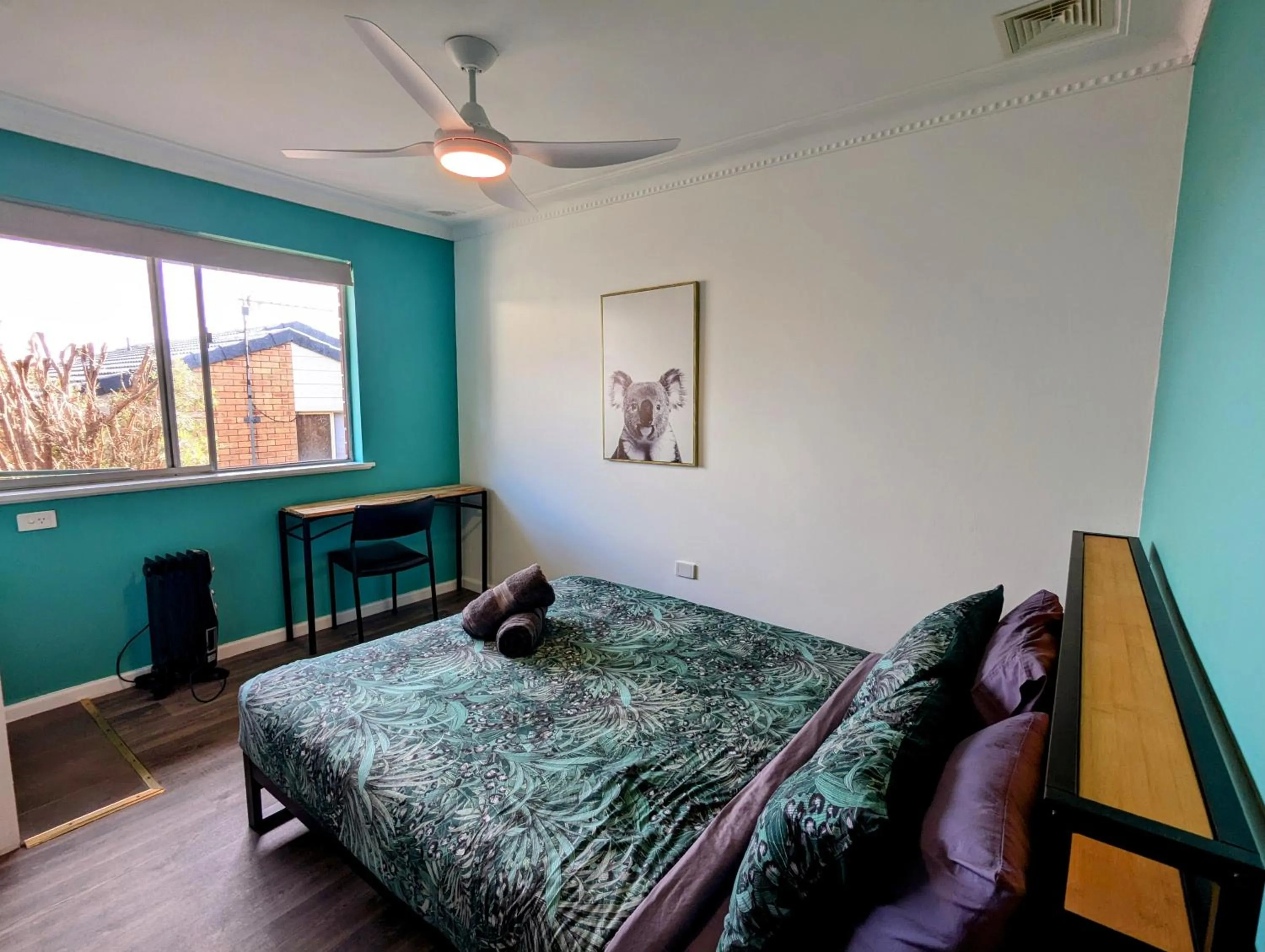 Photo of the whole room, Bed in Ozzie Pozzie Backpackers