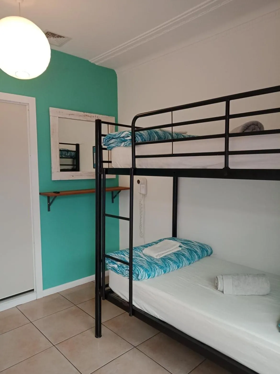 bunk bed, Bed in Ozzie Pozzie Backpackers