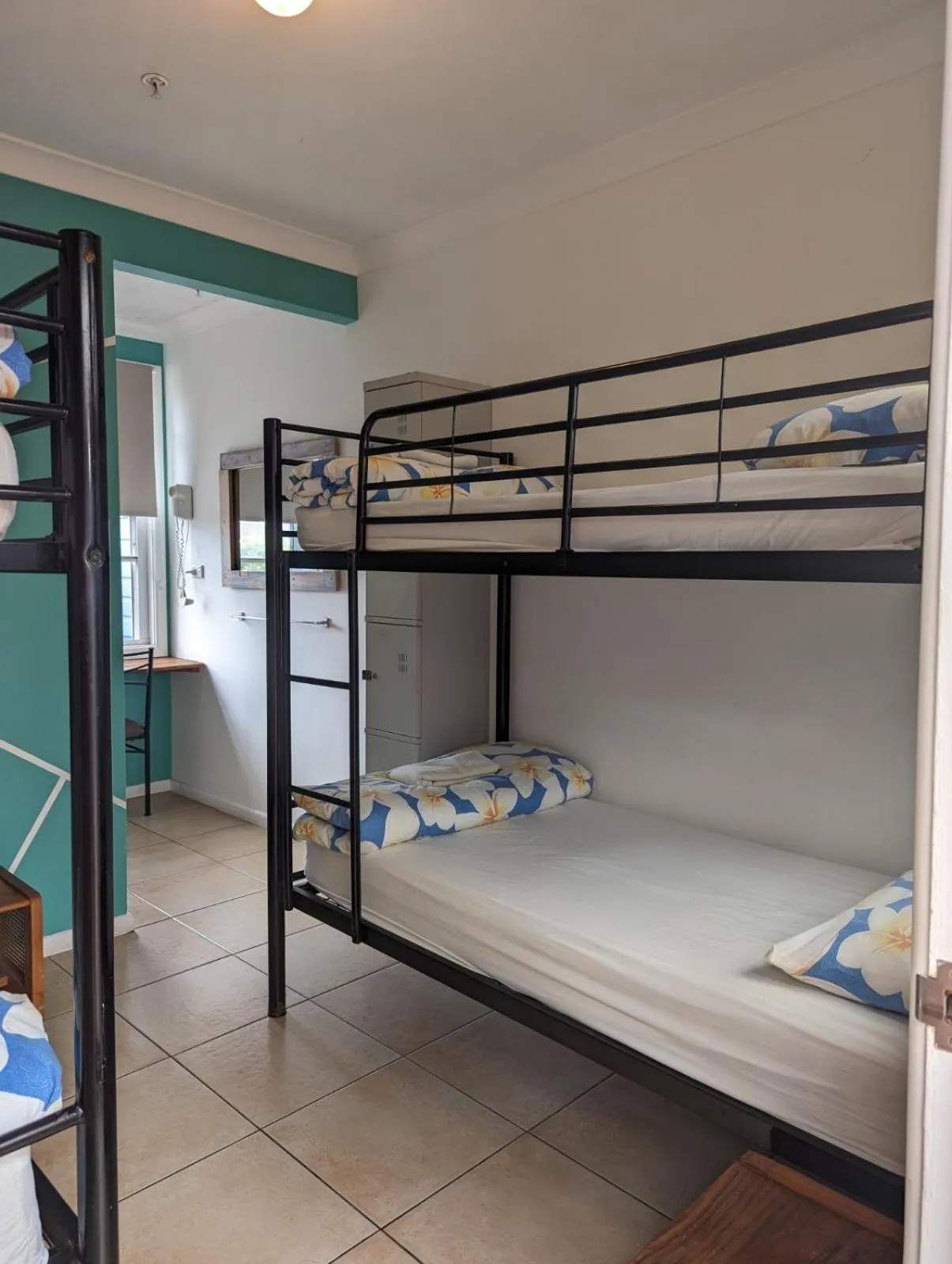 bunk bed, Bed in Ozzie Pozzie Backpackers