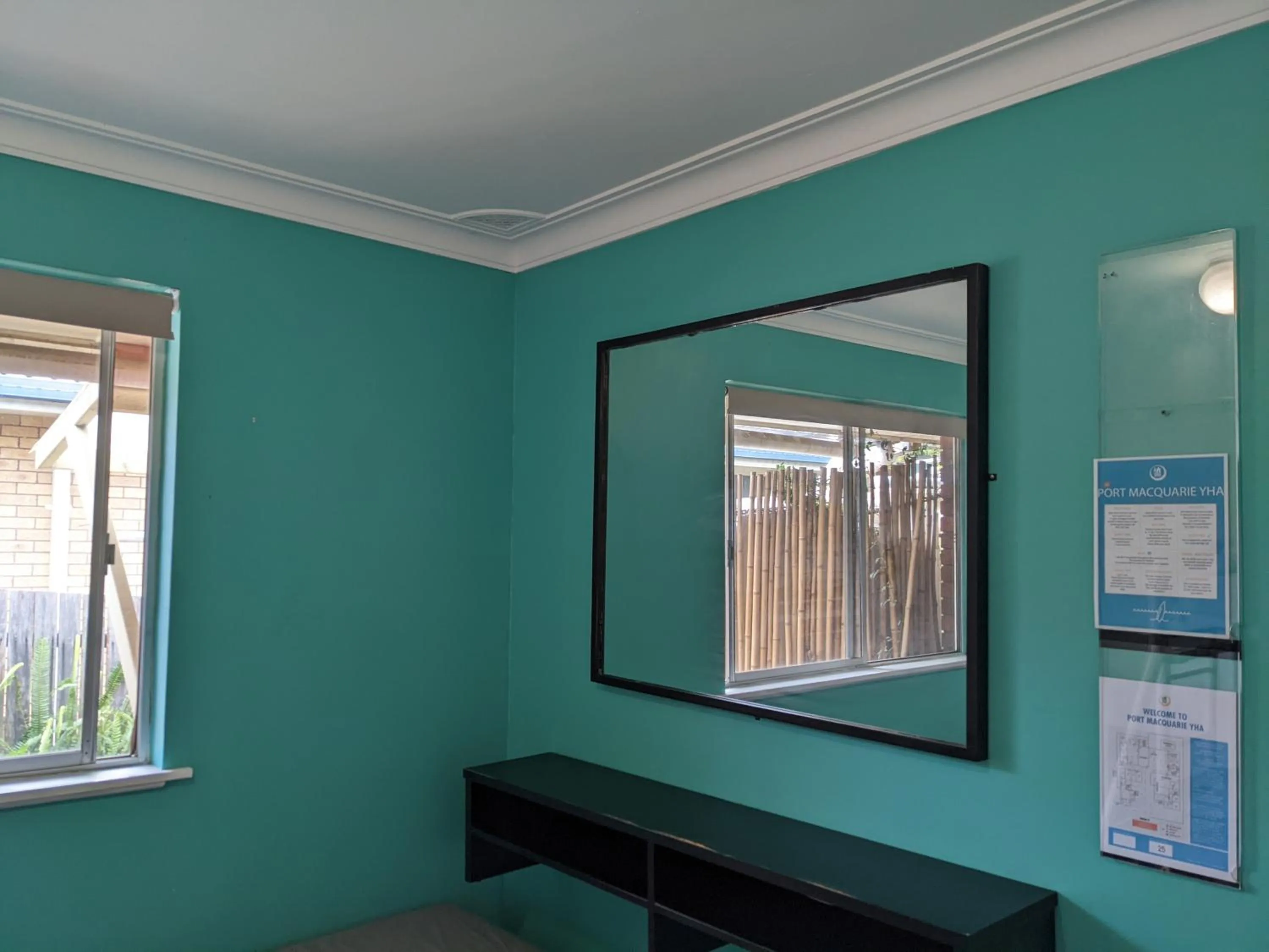 Bedroom in Ozzie Pozzie Backpackers