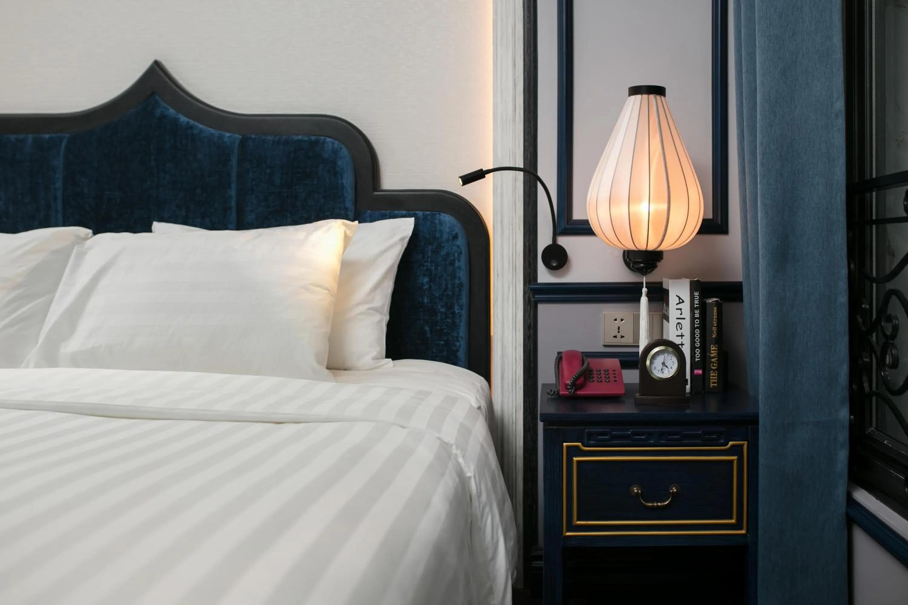 Bed in La Beaute Boutique Hotel & Spa