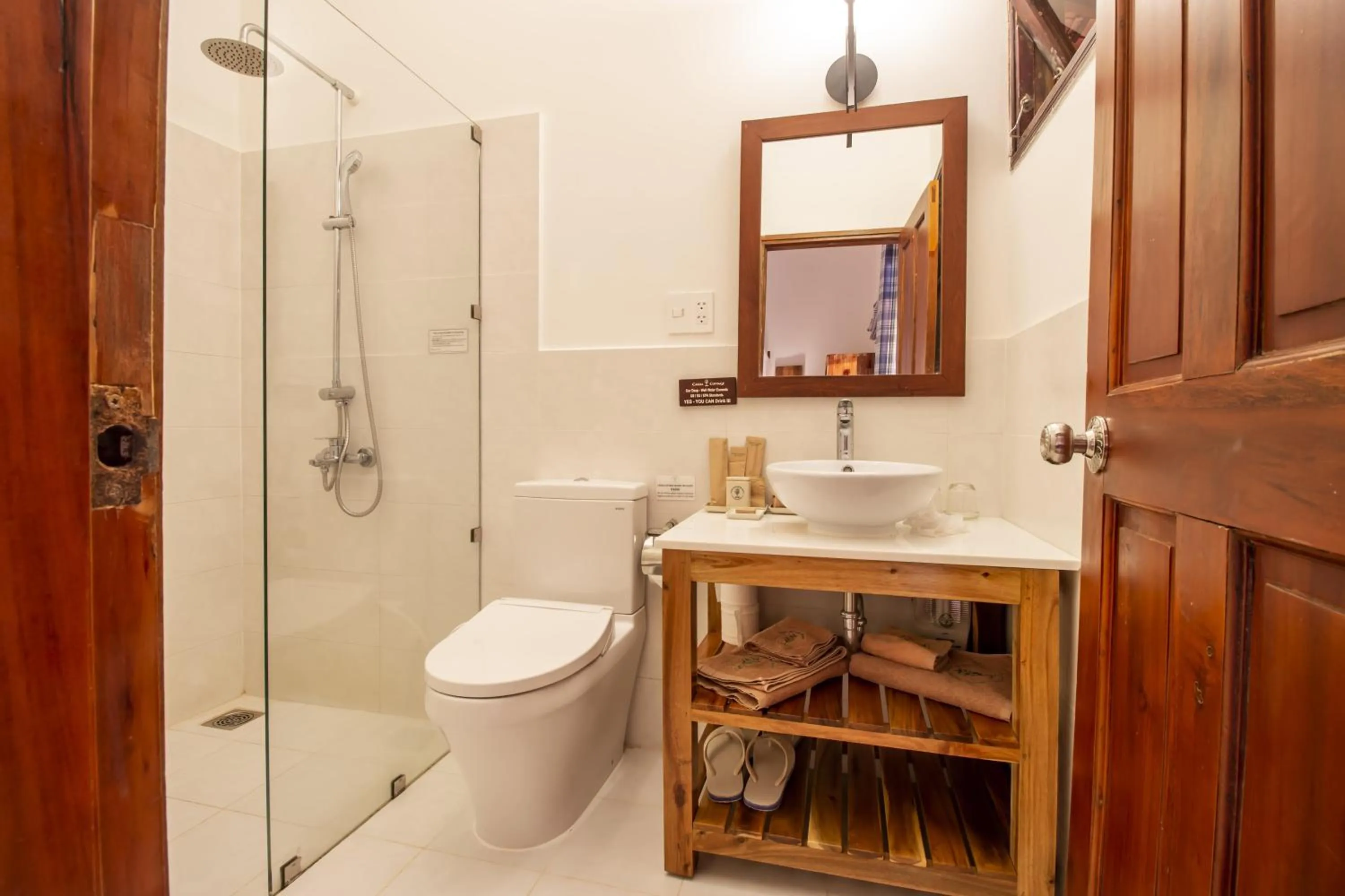 Bathroom in Cassia Cottage Resort and Spa