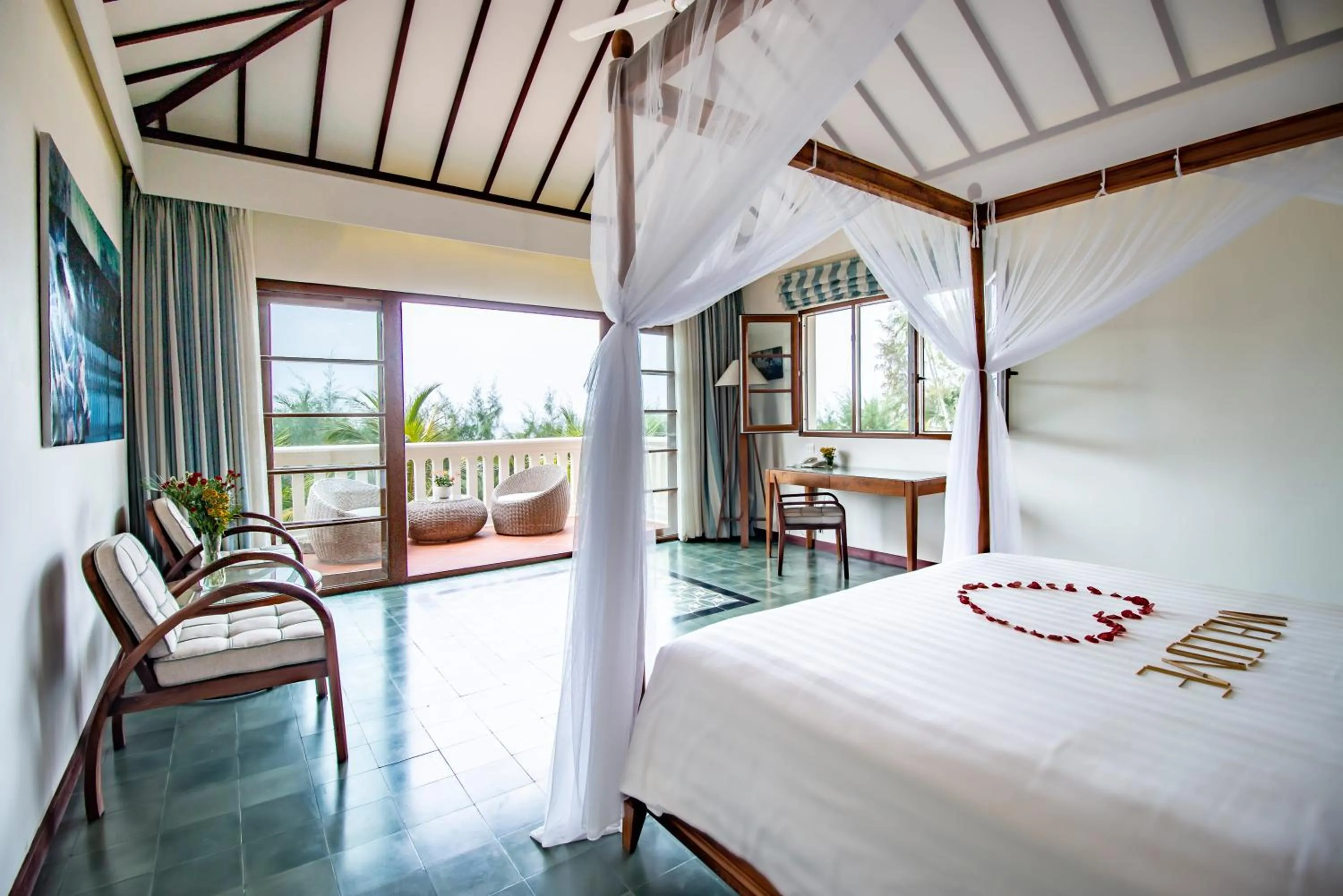 Photo of the whole room, Bed in Cassia Cottage Resort and Spa