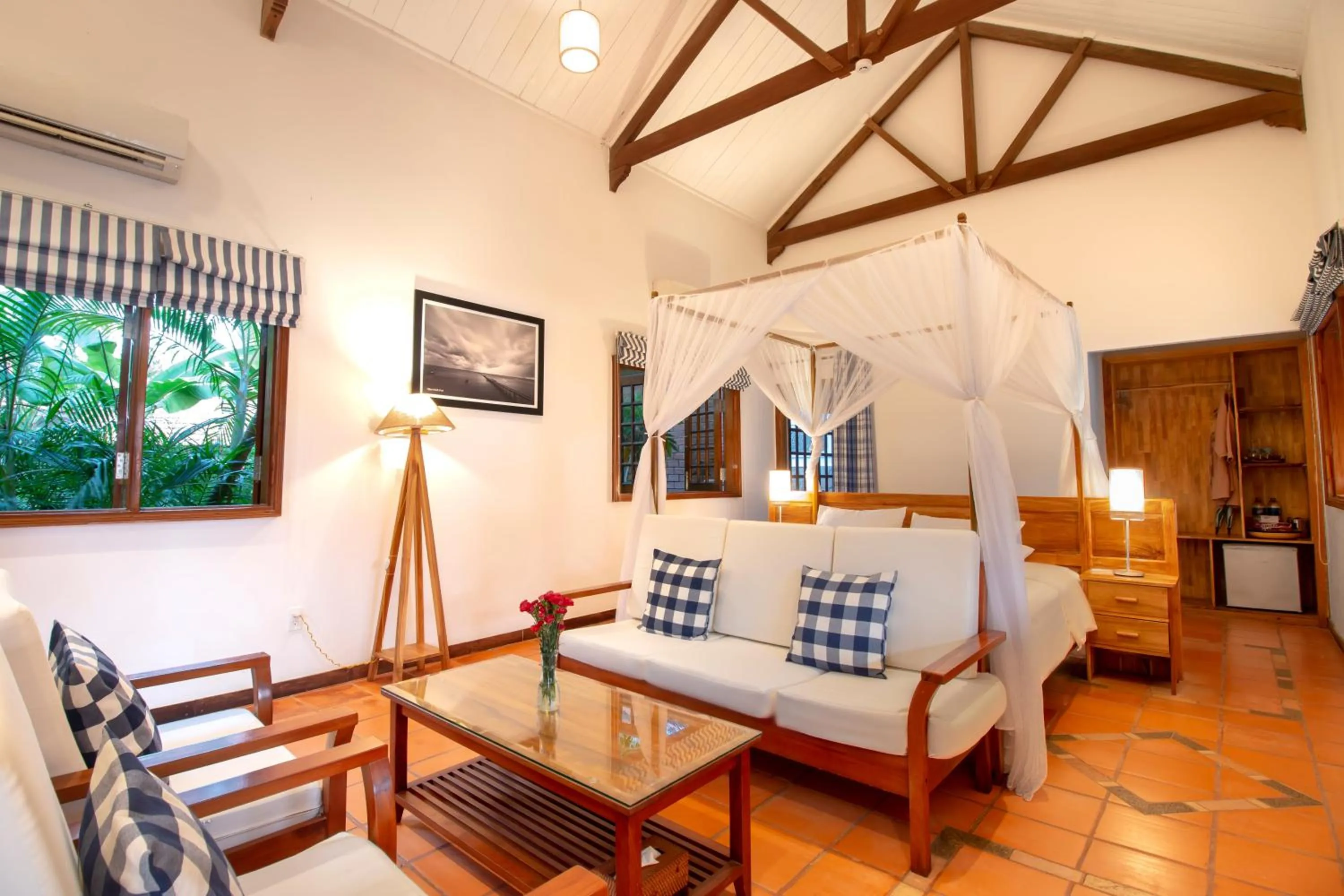 Photo of the whole room in Cassia Cottage Resort and Spa