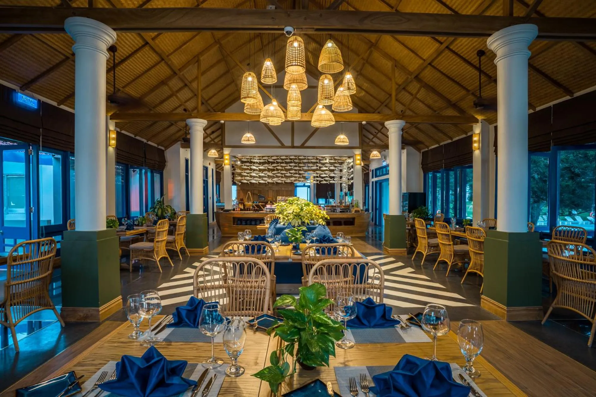 Restaurant/places to eat in L'Azure Resort and Spa