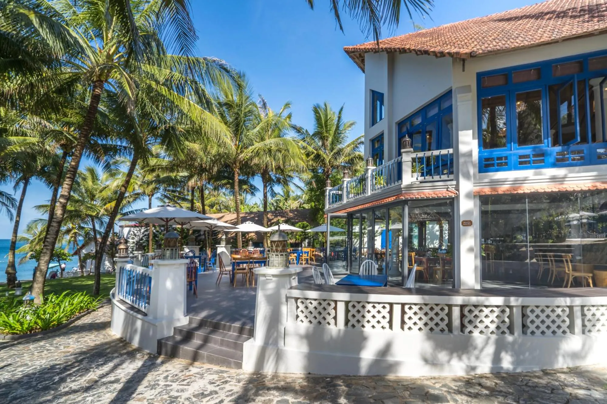 Restaurant/places to eat in L'Azure Resort and Spa