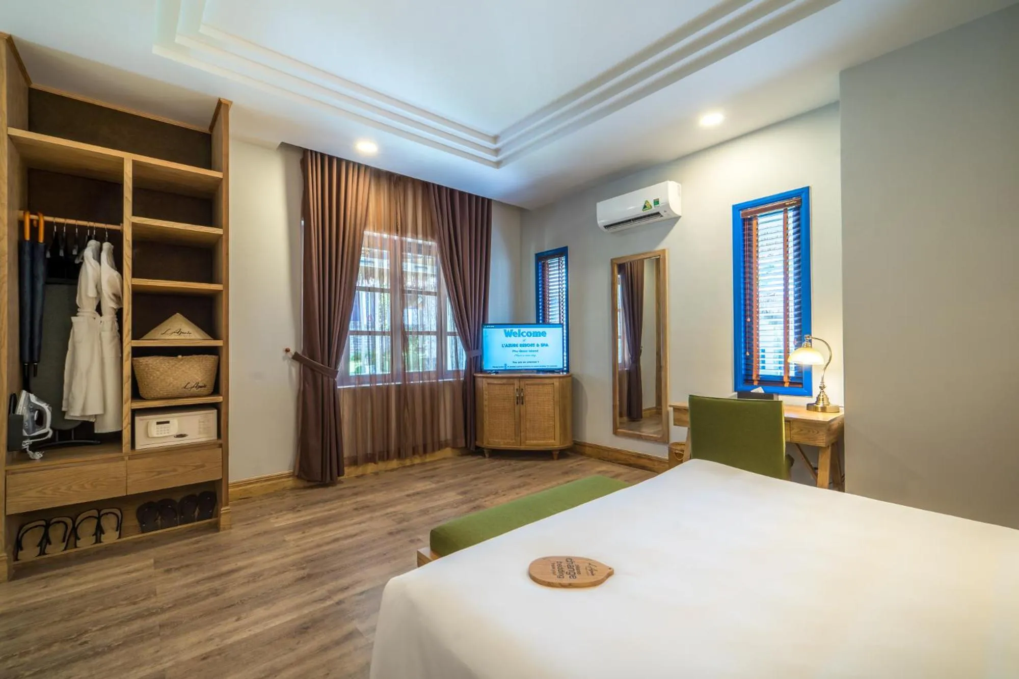 Photo of the whole room, Bed in L'Azure Resort and Spa