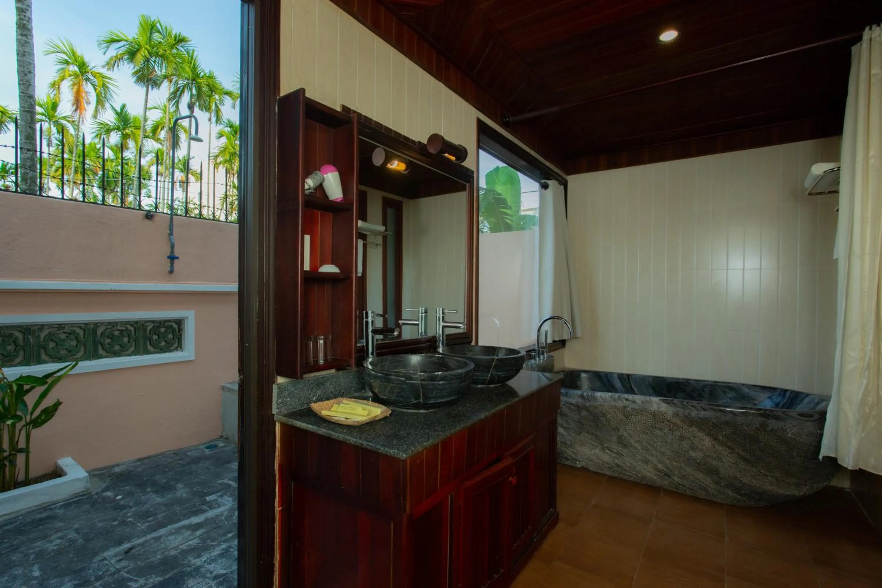 Bathroom in Hoi An Garden Villas