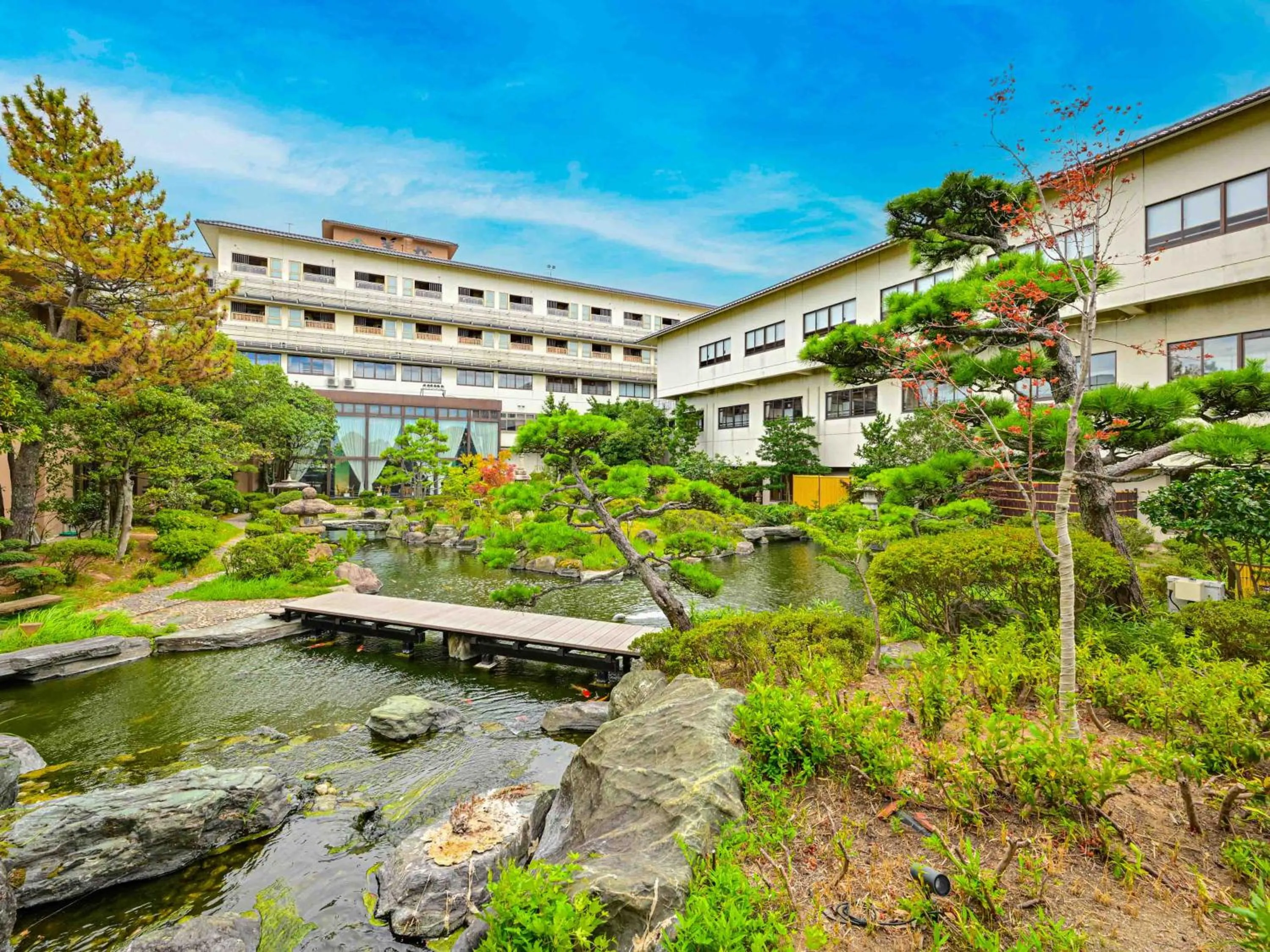 Property building in Hokuriku Fukui Awara Onsen Mimatsu