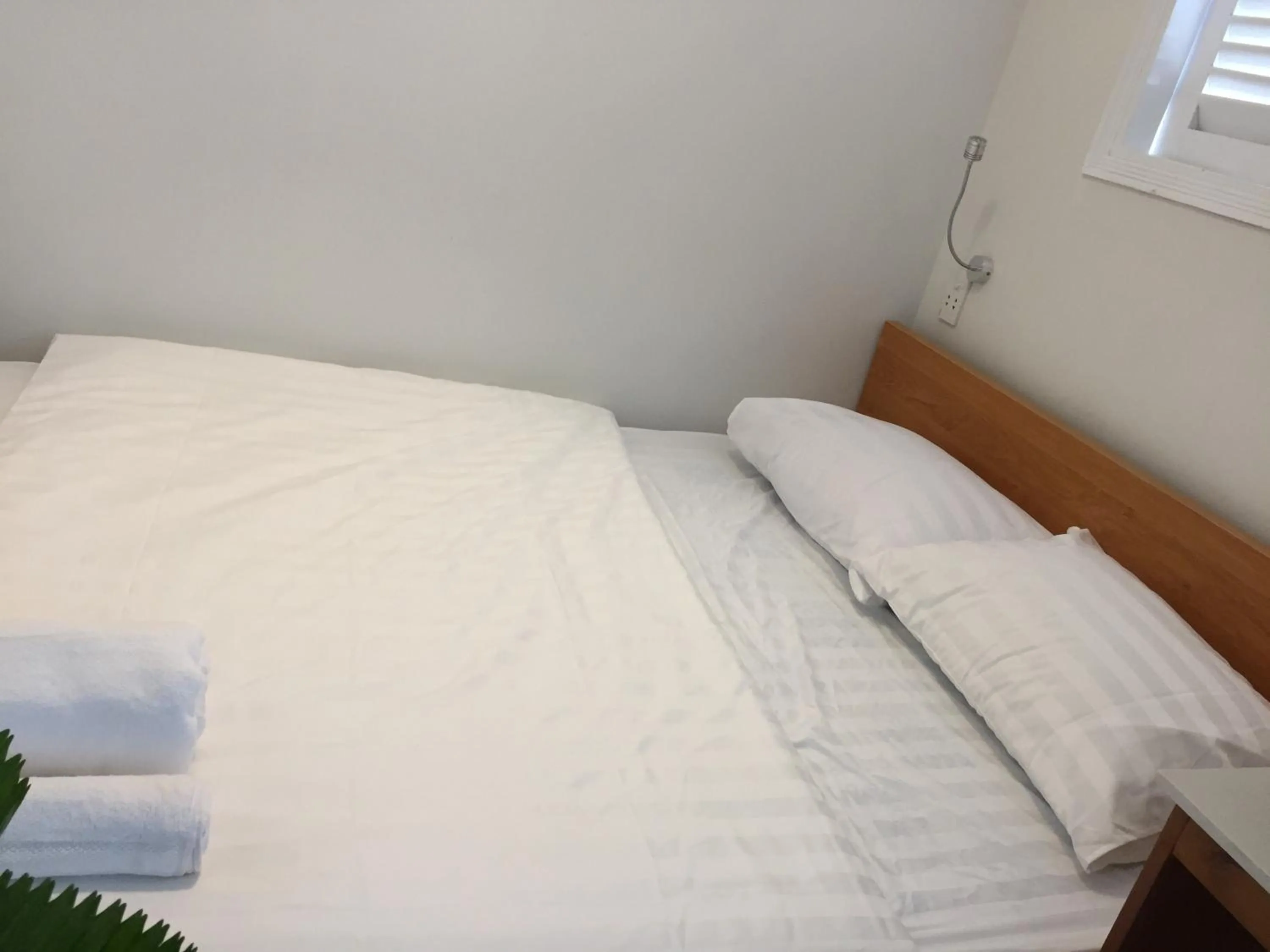 Bed in An Nam Corner - Dreamer