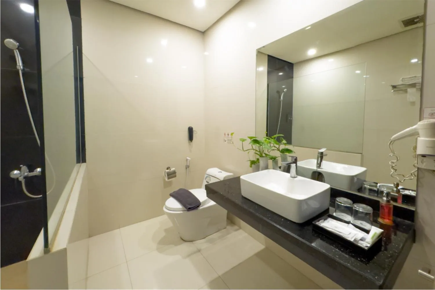Bathroom in Savana Hotel & Convention Malang