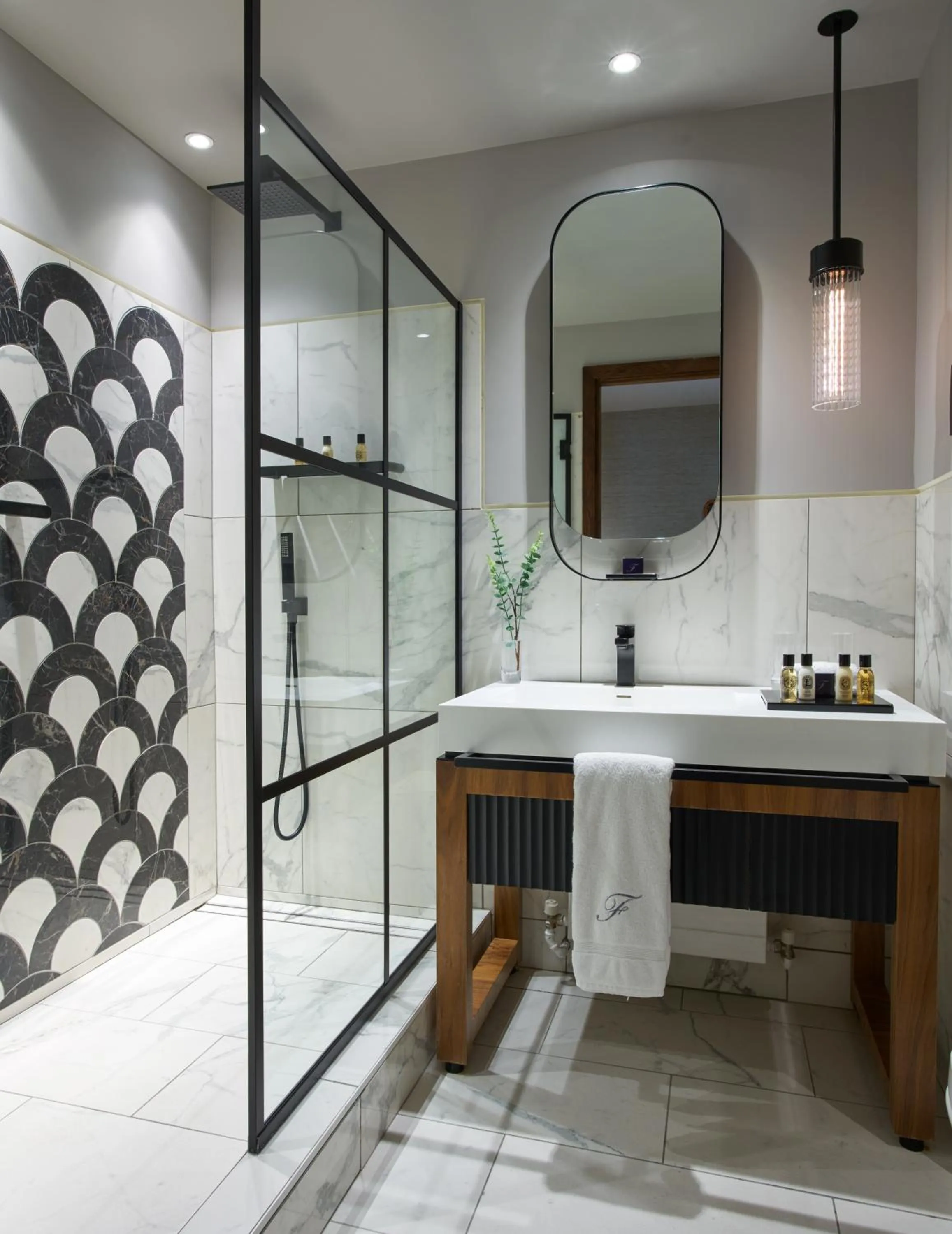 Shower in The Fitzwilliam Hotel