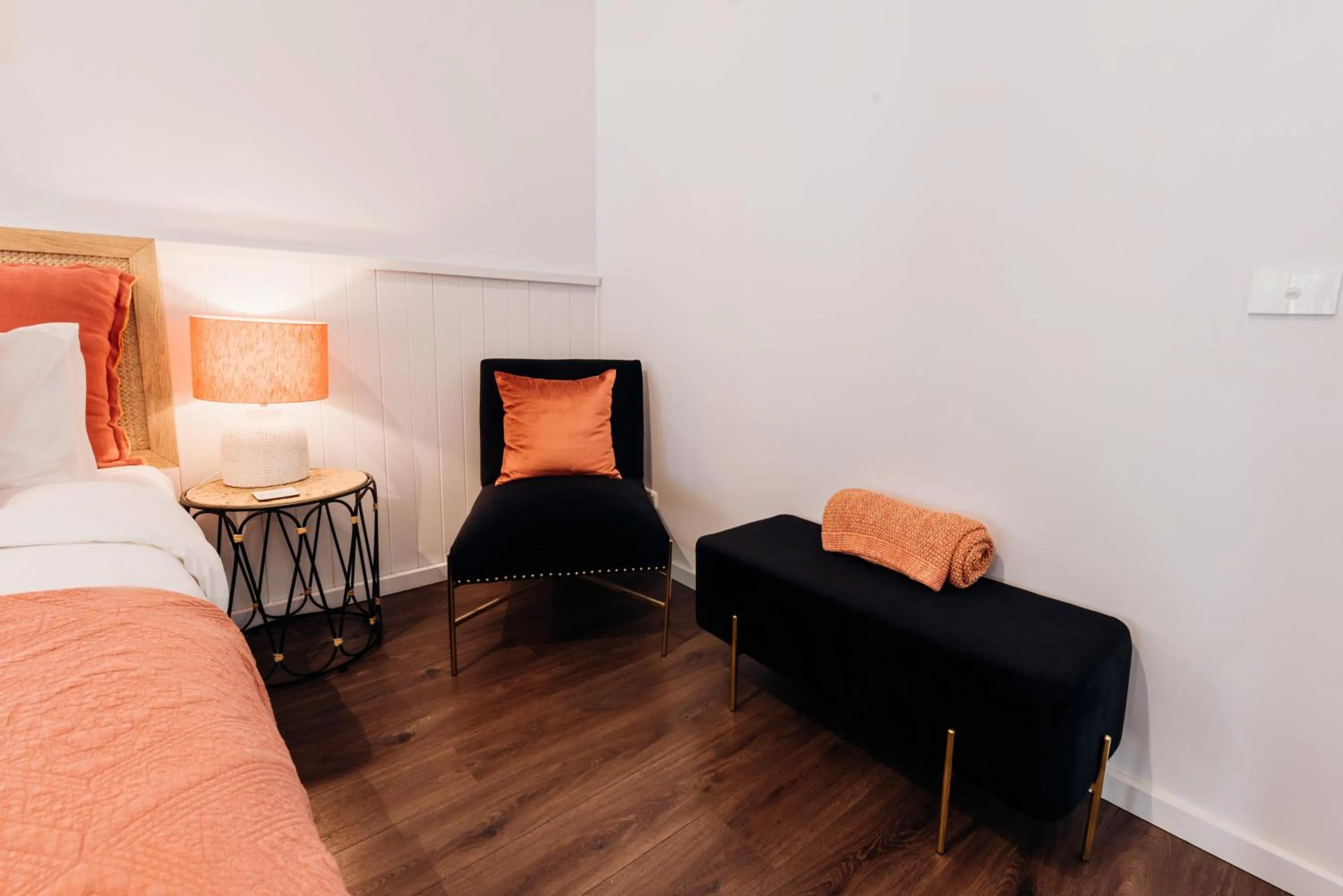 Bed in Port O' Call Motel