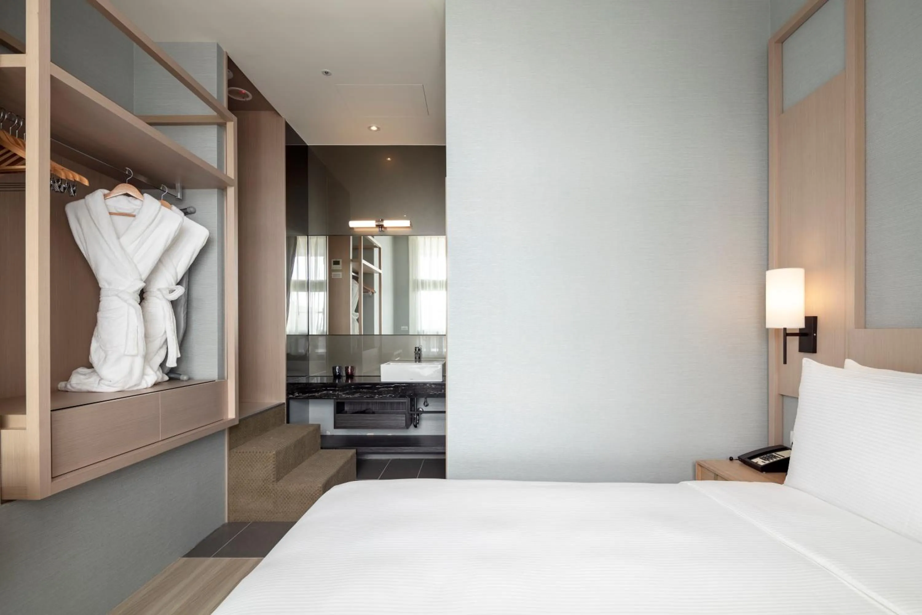 Bedroom, Bed in Jolley Hotel