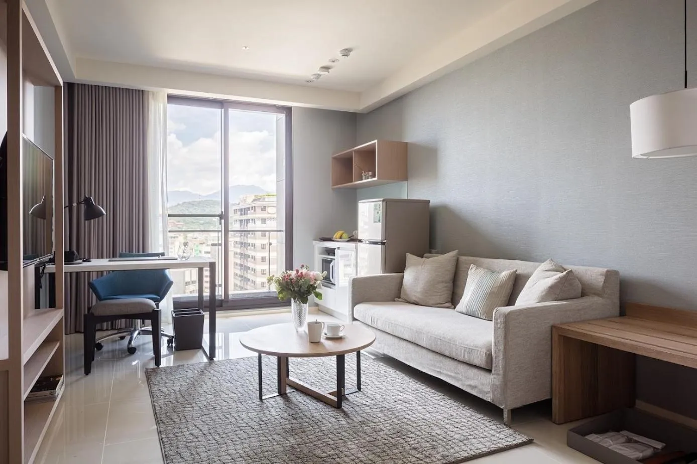 Living room in Jolley Hotel