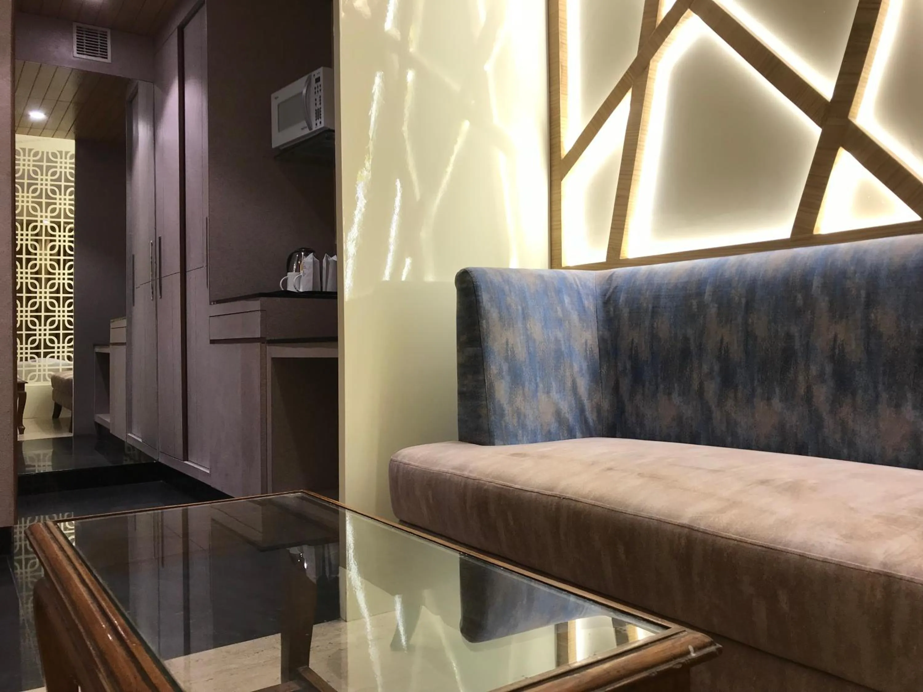 JRD Pride-Business Hotel