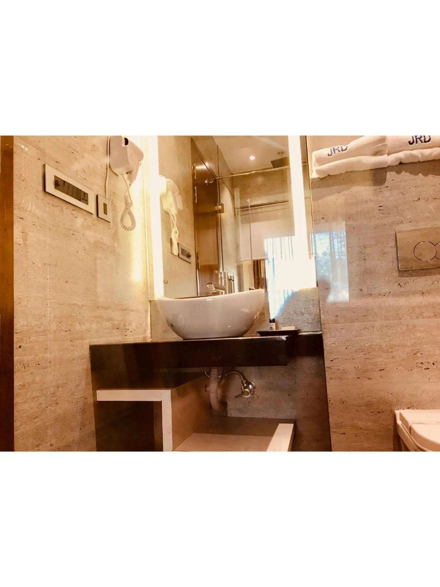 JRD Pride-Business Hotel