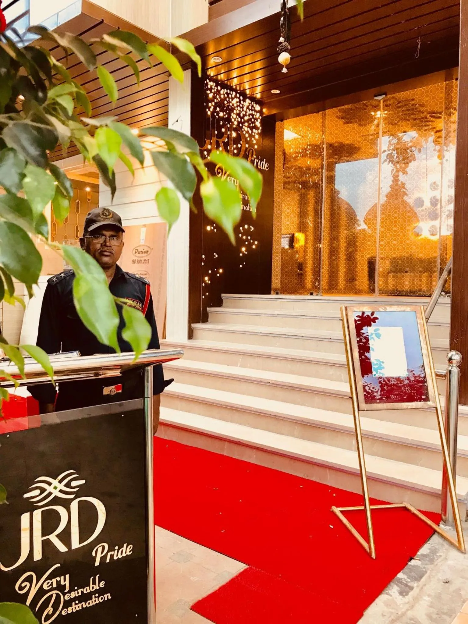 JRD Pride-Business Hotel