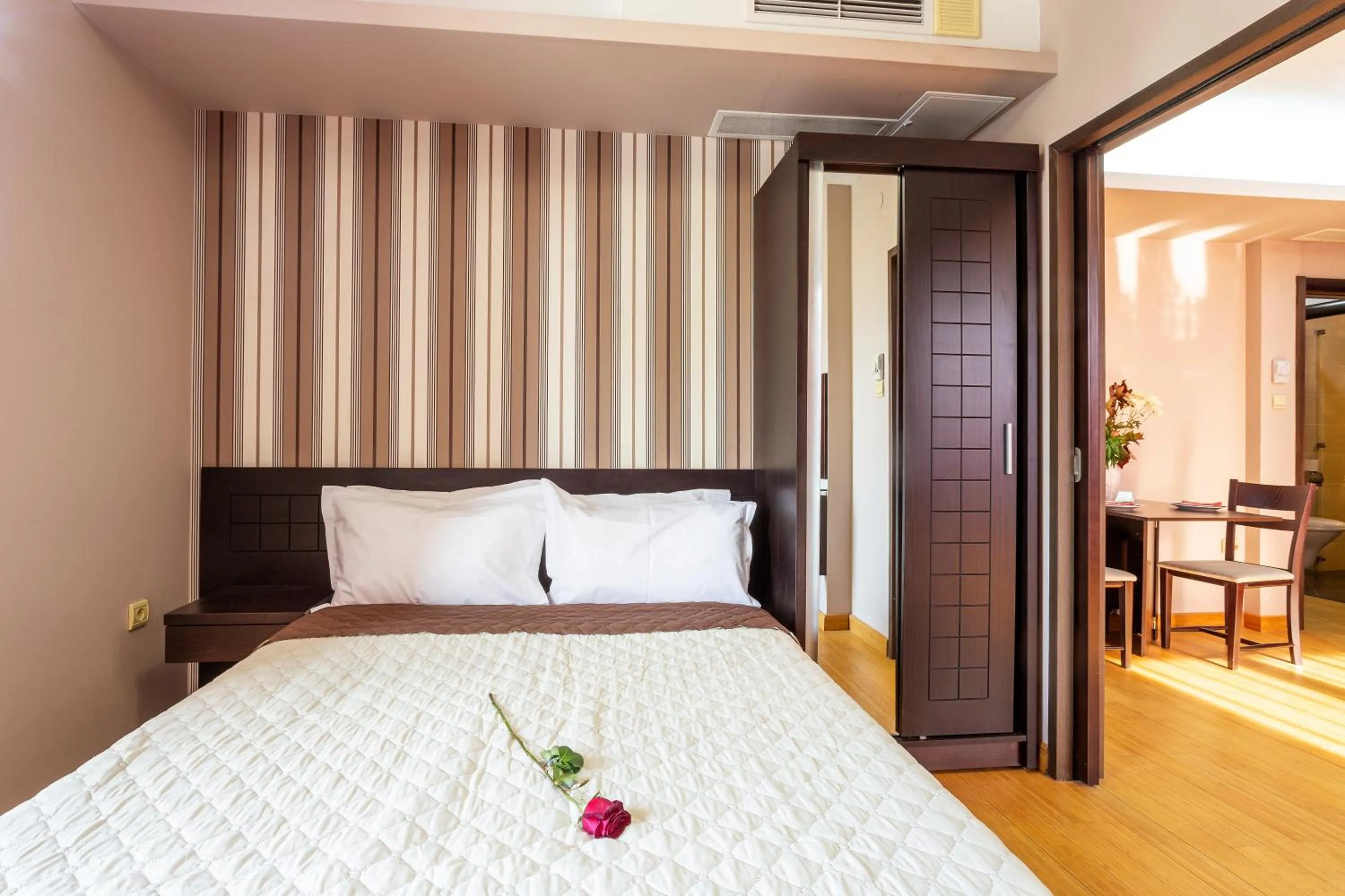 Photo of the whole room, Bed in CityHome Aparthotel