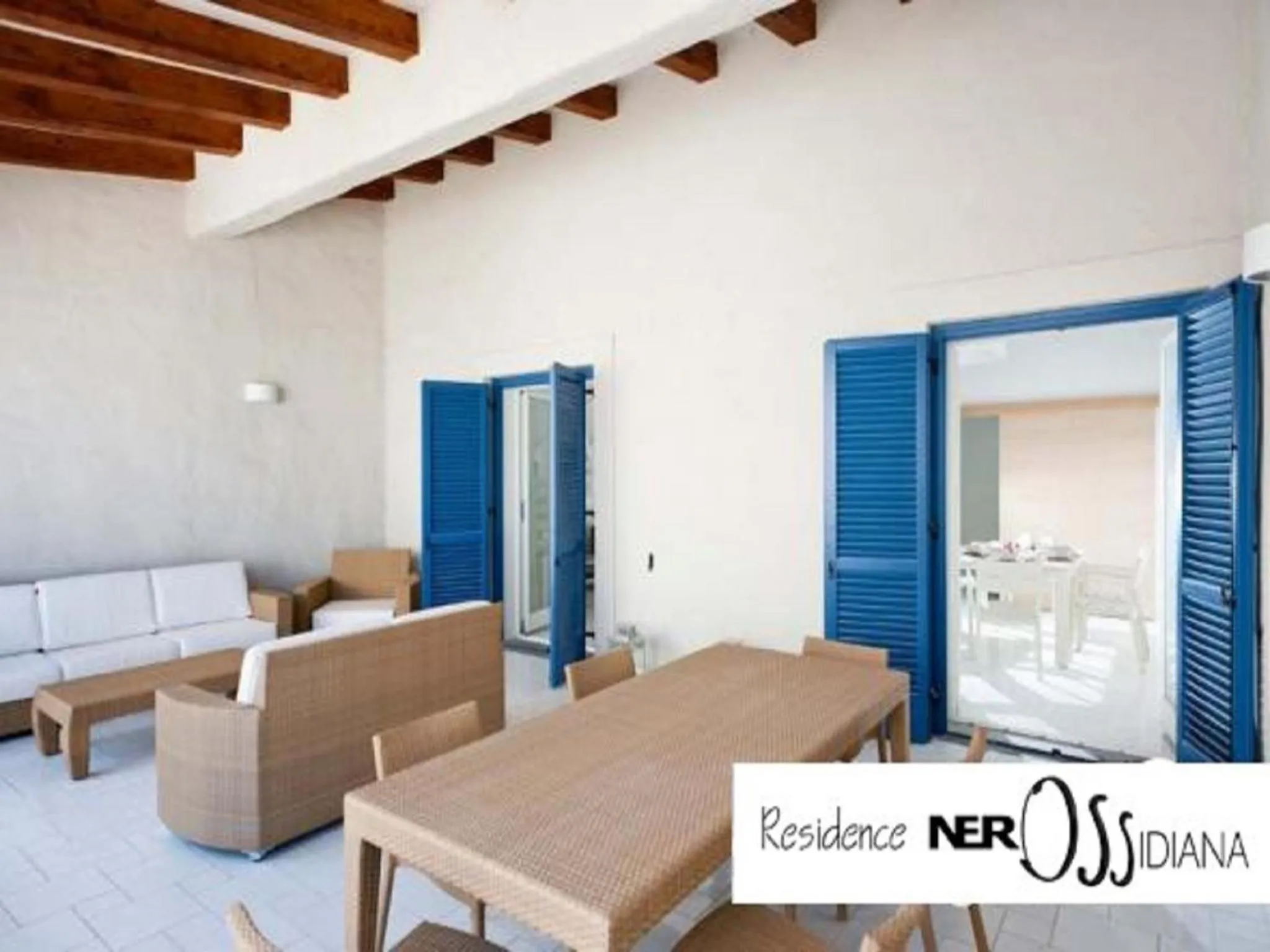 Patio in NerOssidiana