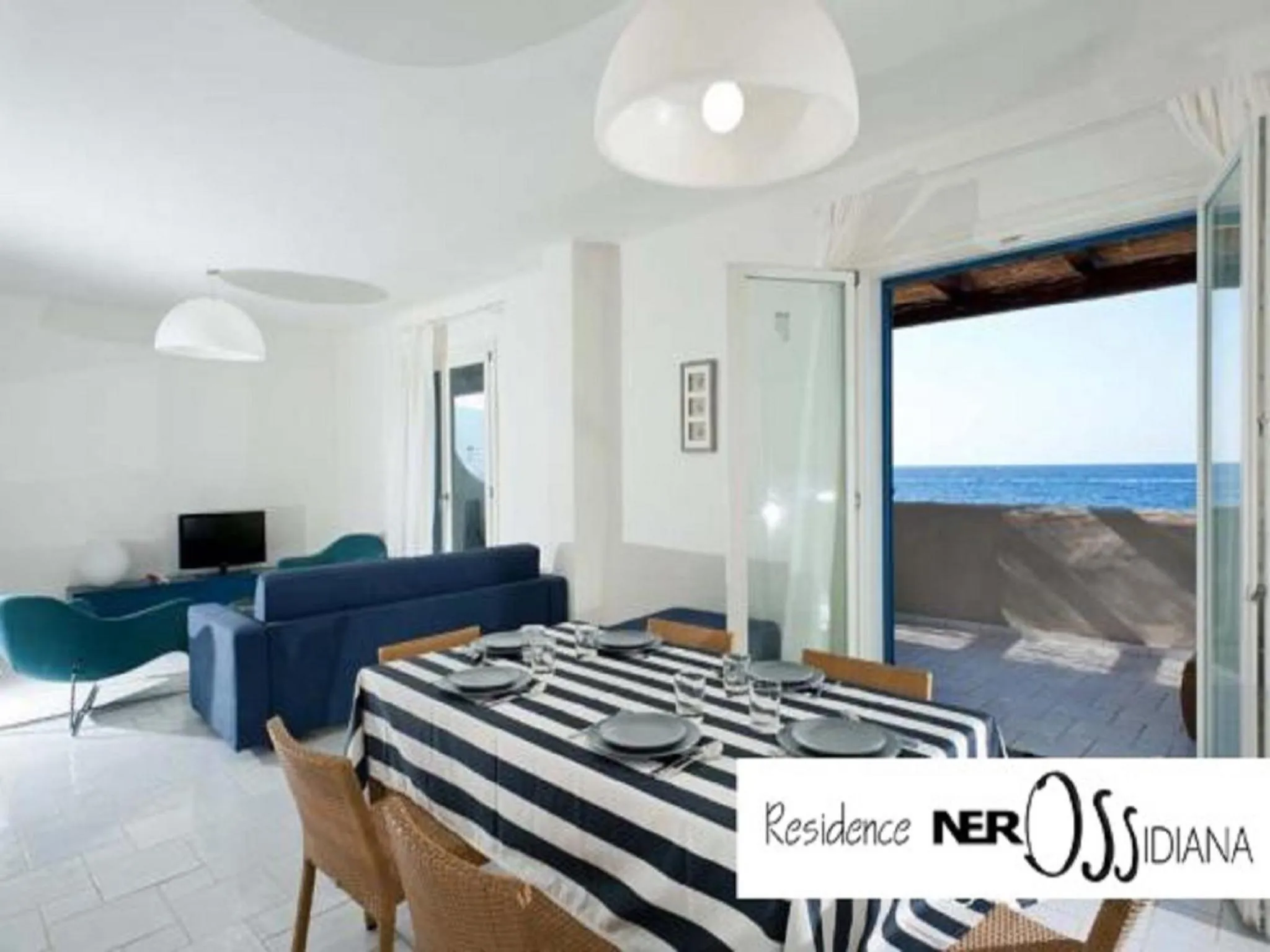 Dining area in NerOssidiana