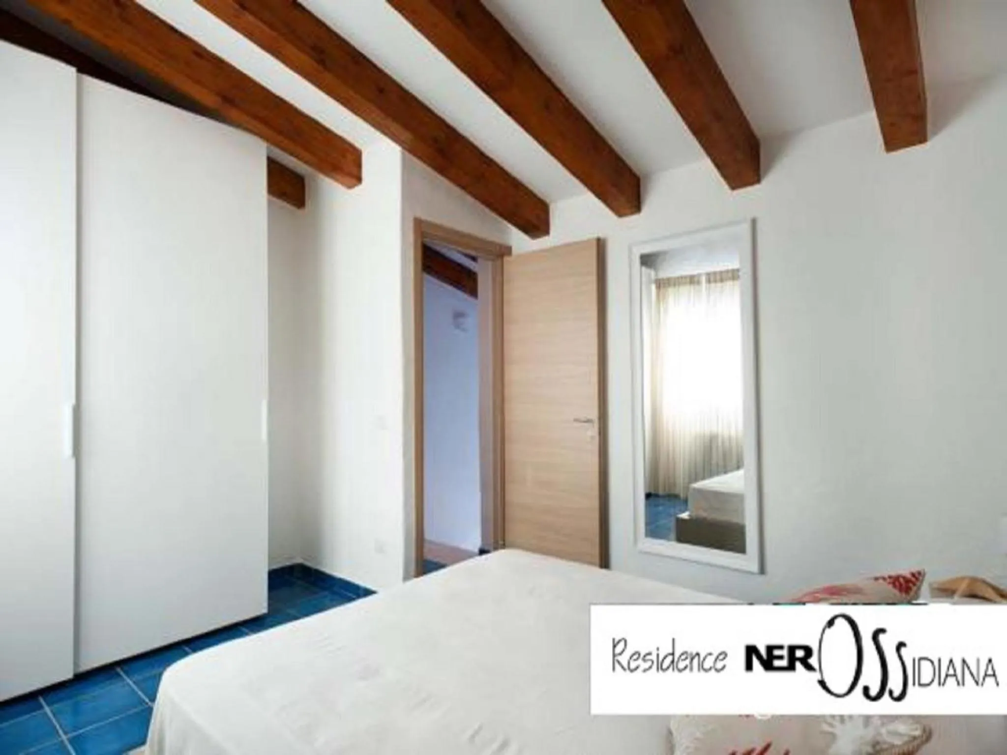 Bedroom in NerOssidiana