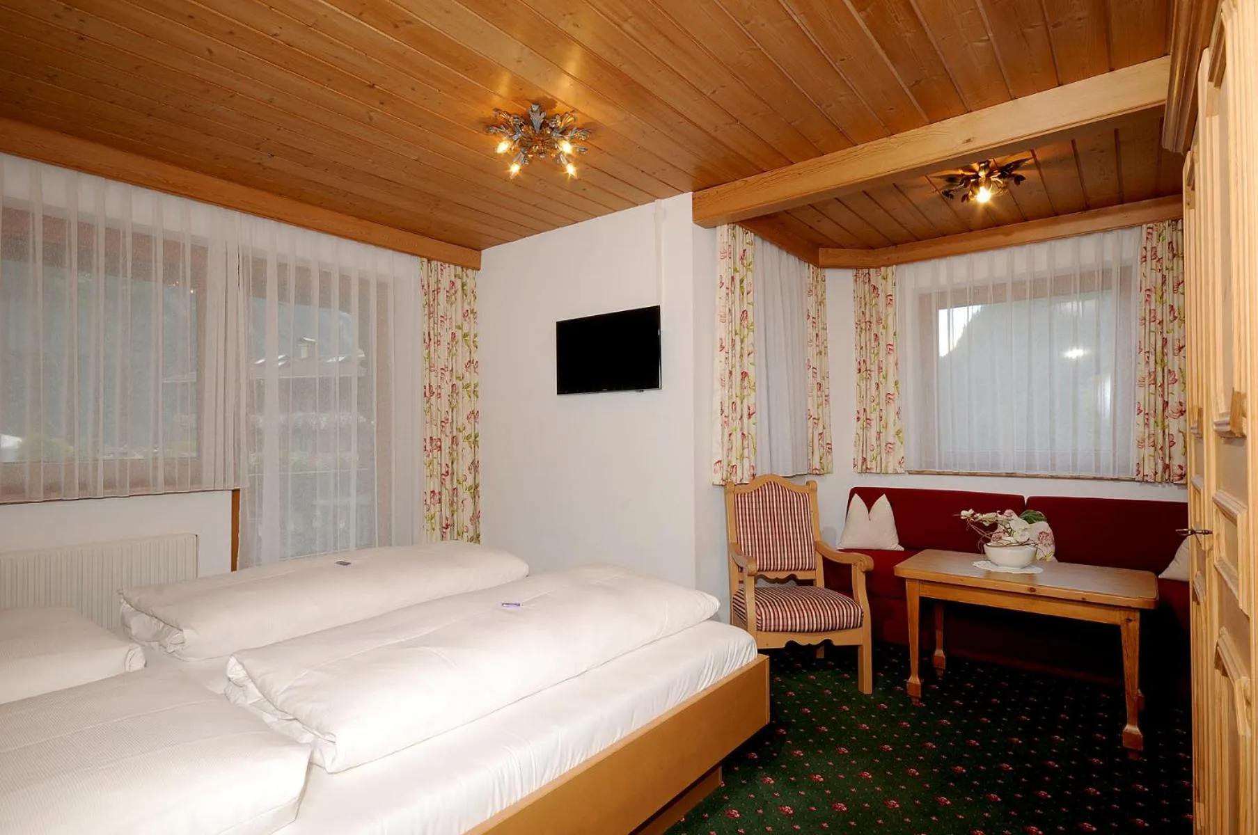 Bedroom, Bed in Hotel Garni Erler