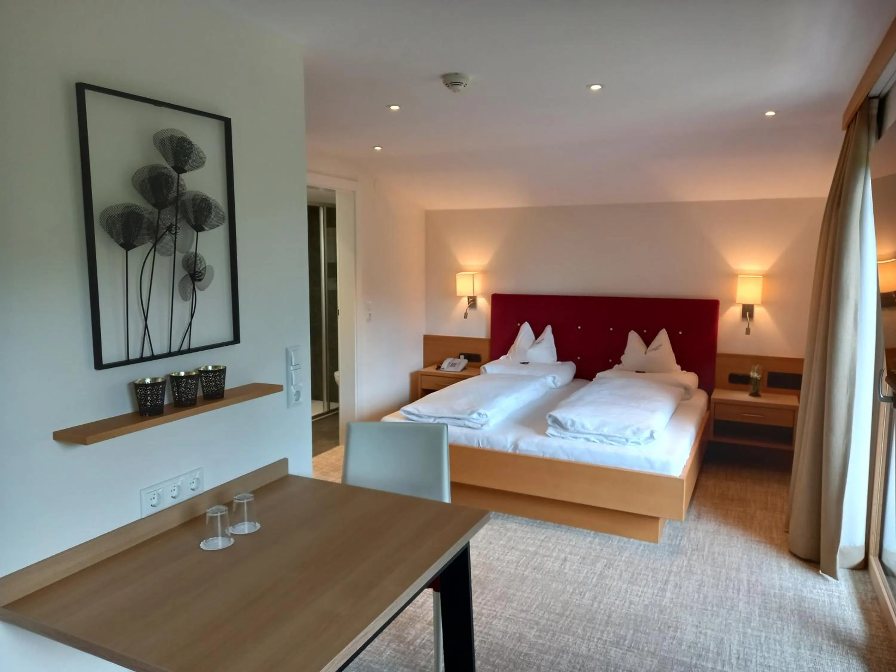 Photo of the whole room, Bed in Hotel Garni Erler