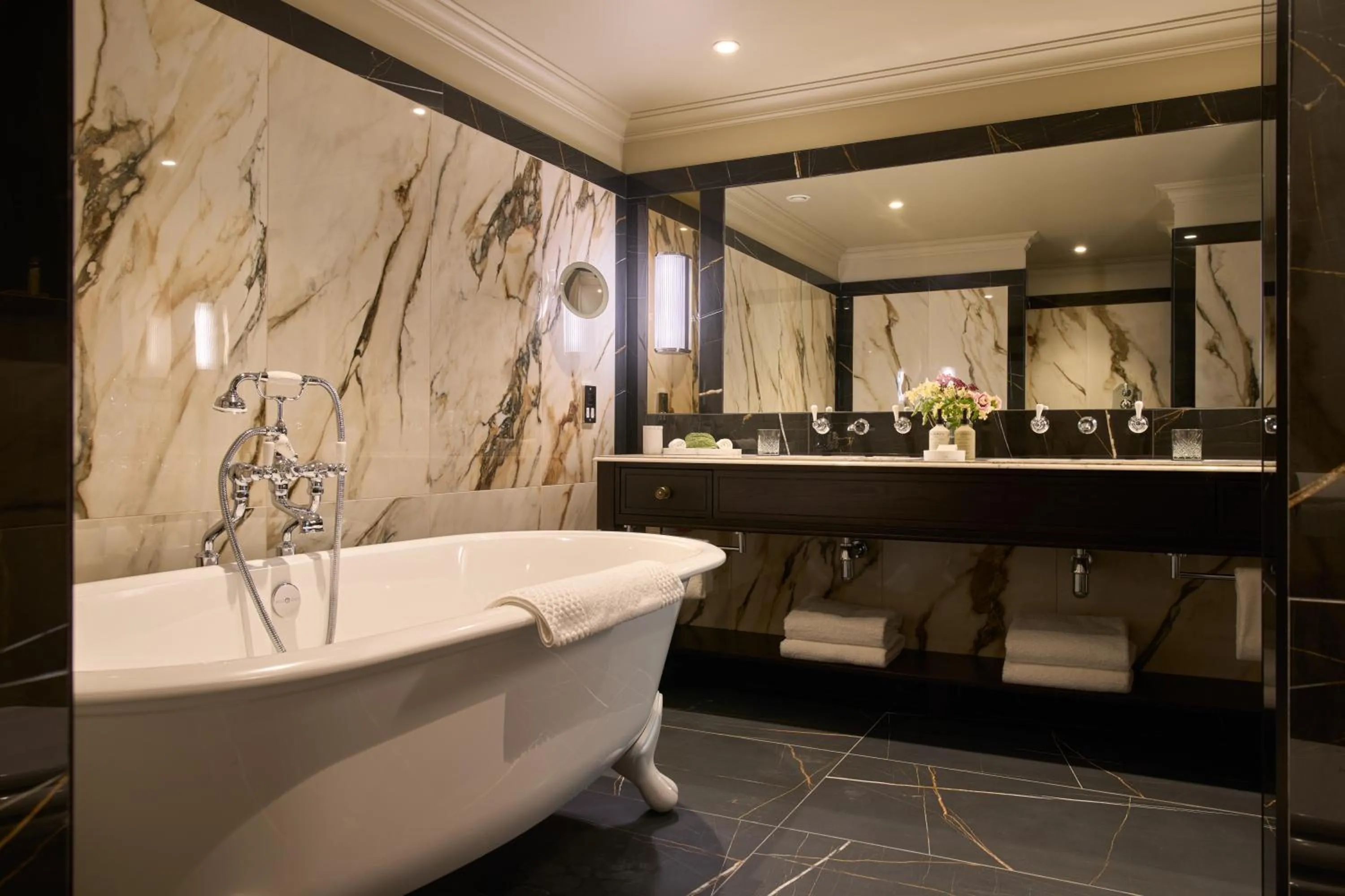 Bathroom in The Killarney Park